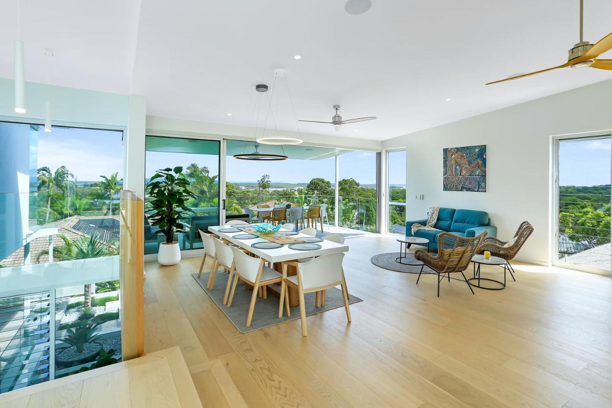 Magnificent views on Arkana, Noosa Heads
