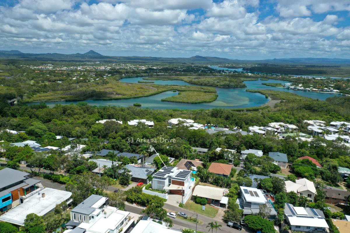 Magnificent views on Arkana, Noosa Heads
