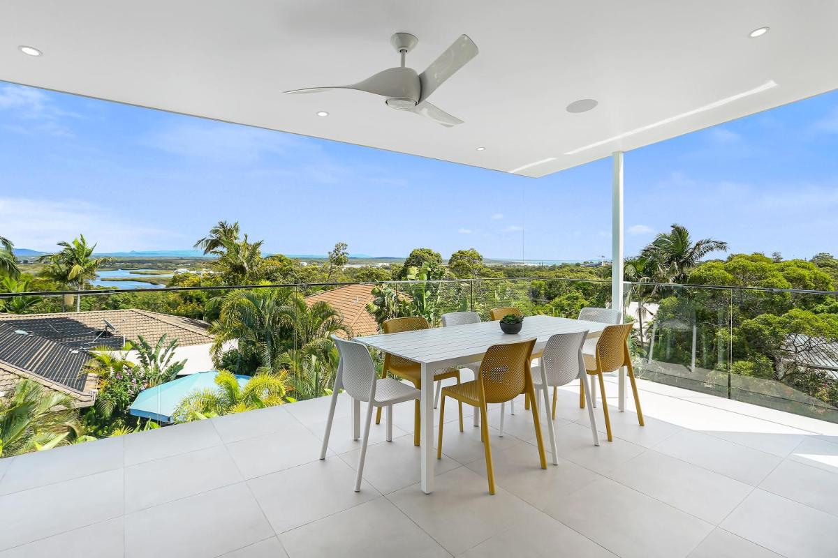 Magnificent views on Arkana, Noosa Heads