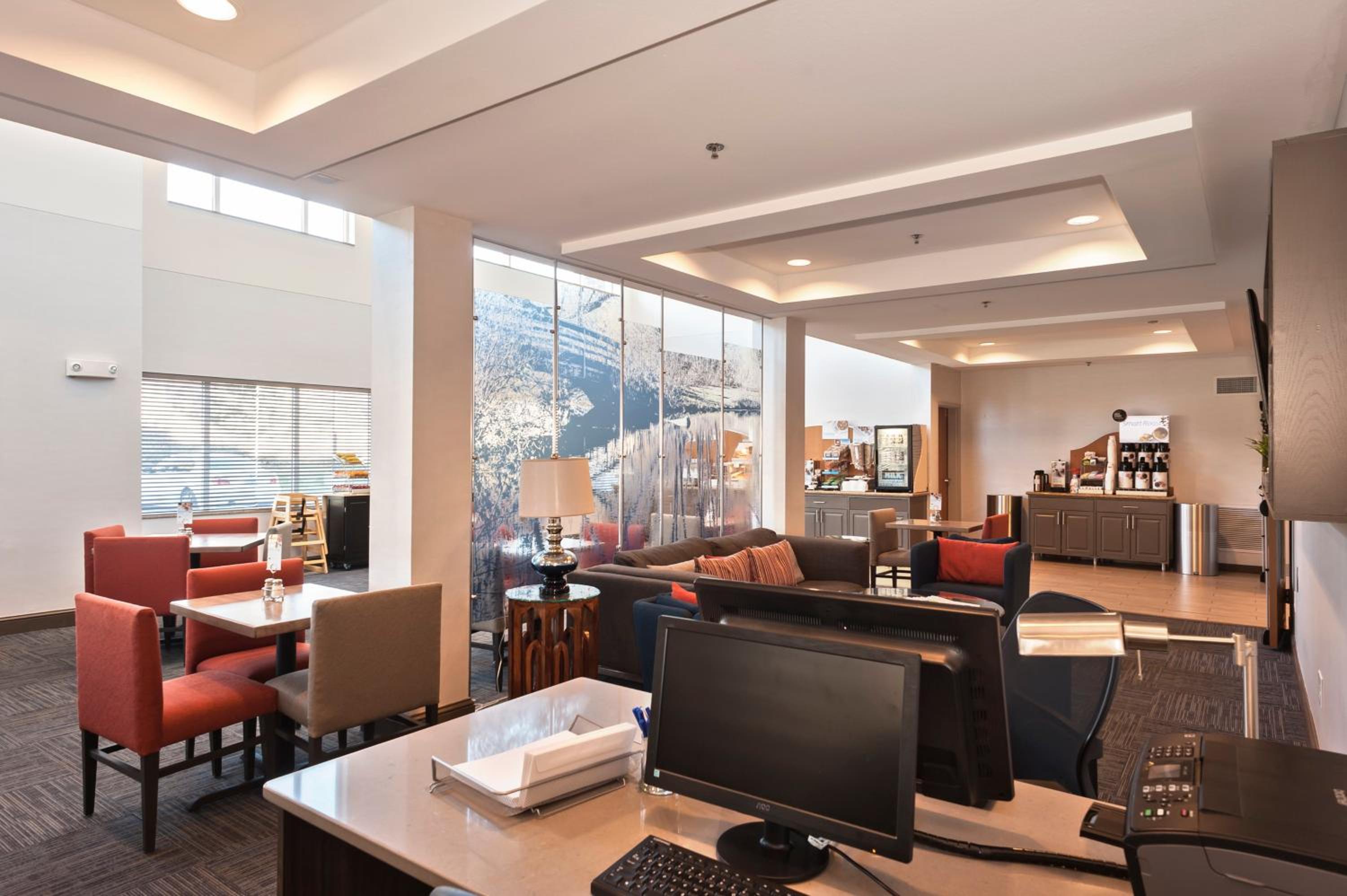 Holiday Inn Express Hotel  Suites Chanhassen, an IHG Hotel - Property Image 37