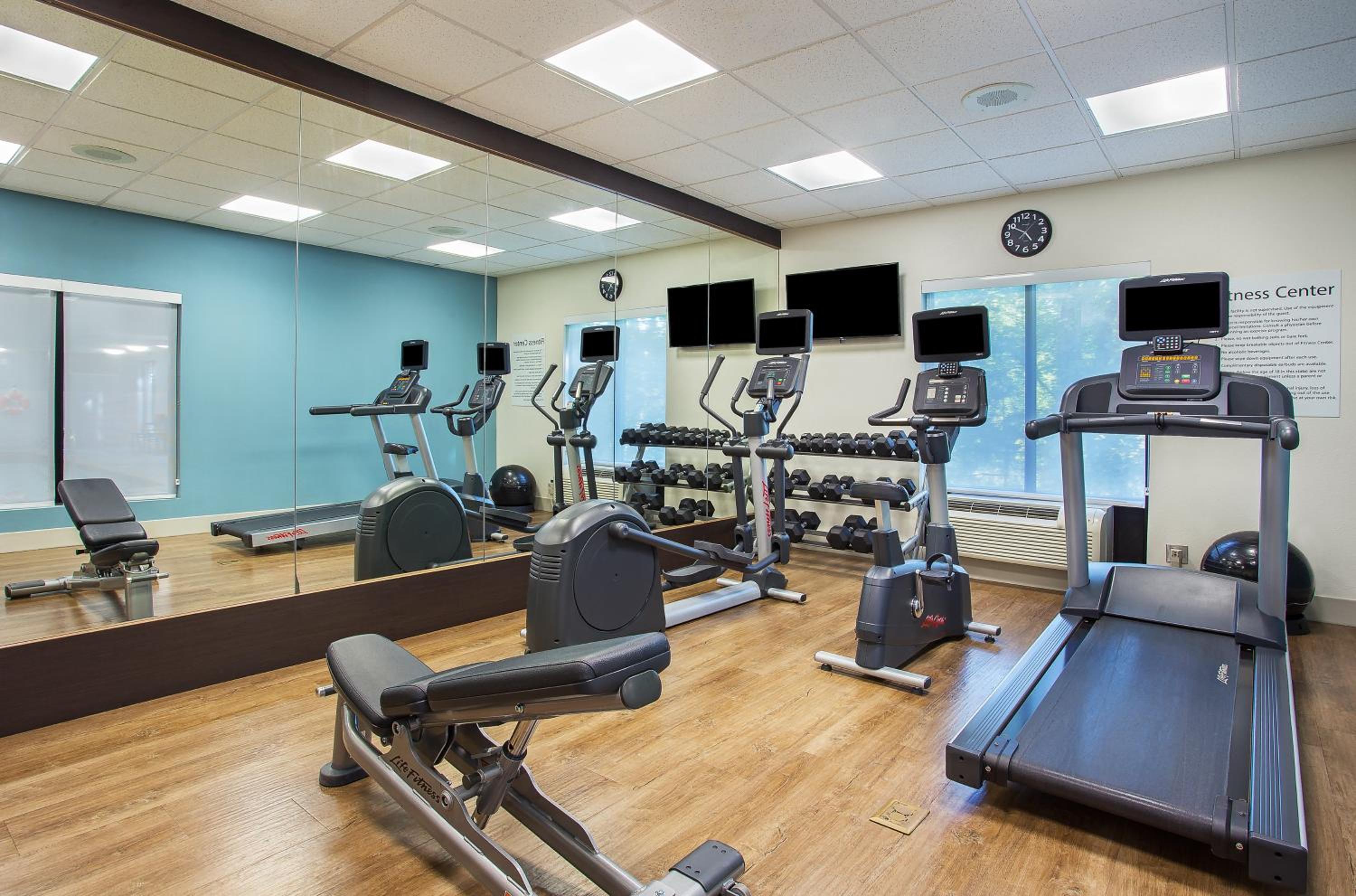 Lebanon Vacations - Holiday Inn Express Suites Lebanon-Nashville Area, an IHG Hotel - Property Image 24