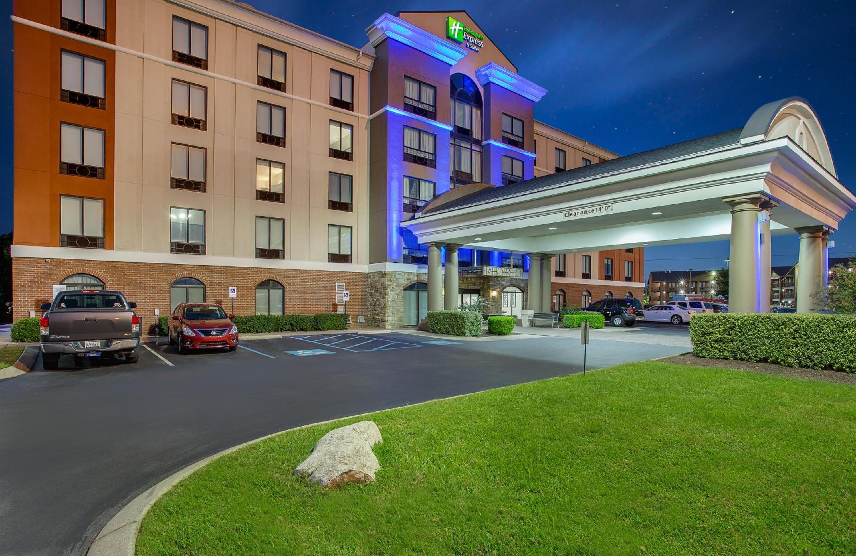Lebanon Vacations - Holiday Inn Express Suites Lebanon-Nashville Area, an IHG Hotel - Property Image 15