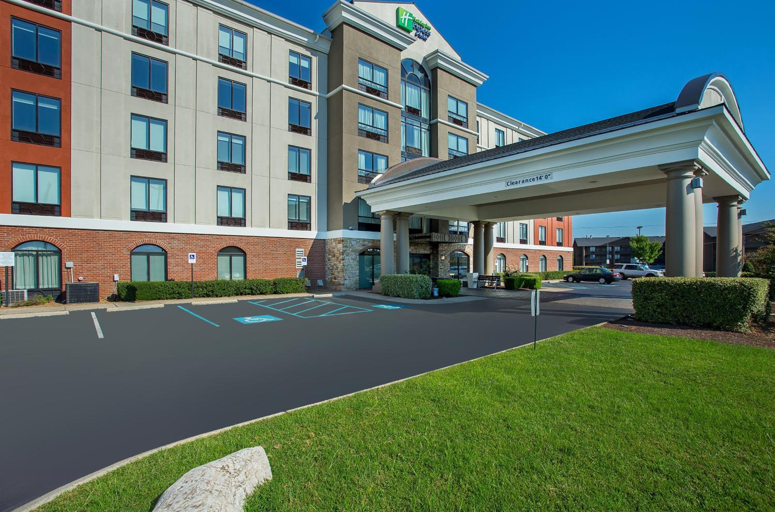 Lebanon Vacations - Holiday Inn Express  Suites Lebanon-Nashville Area, an IHG Hotel - Property Image 11