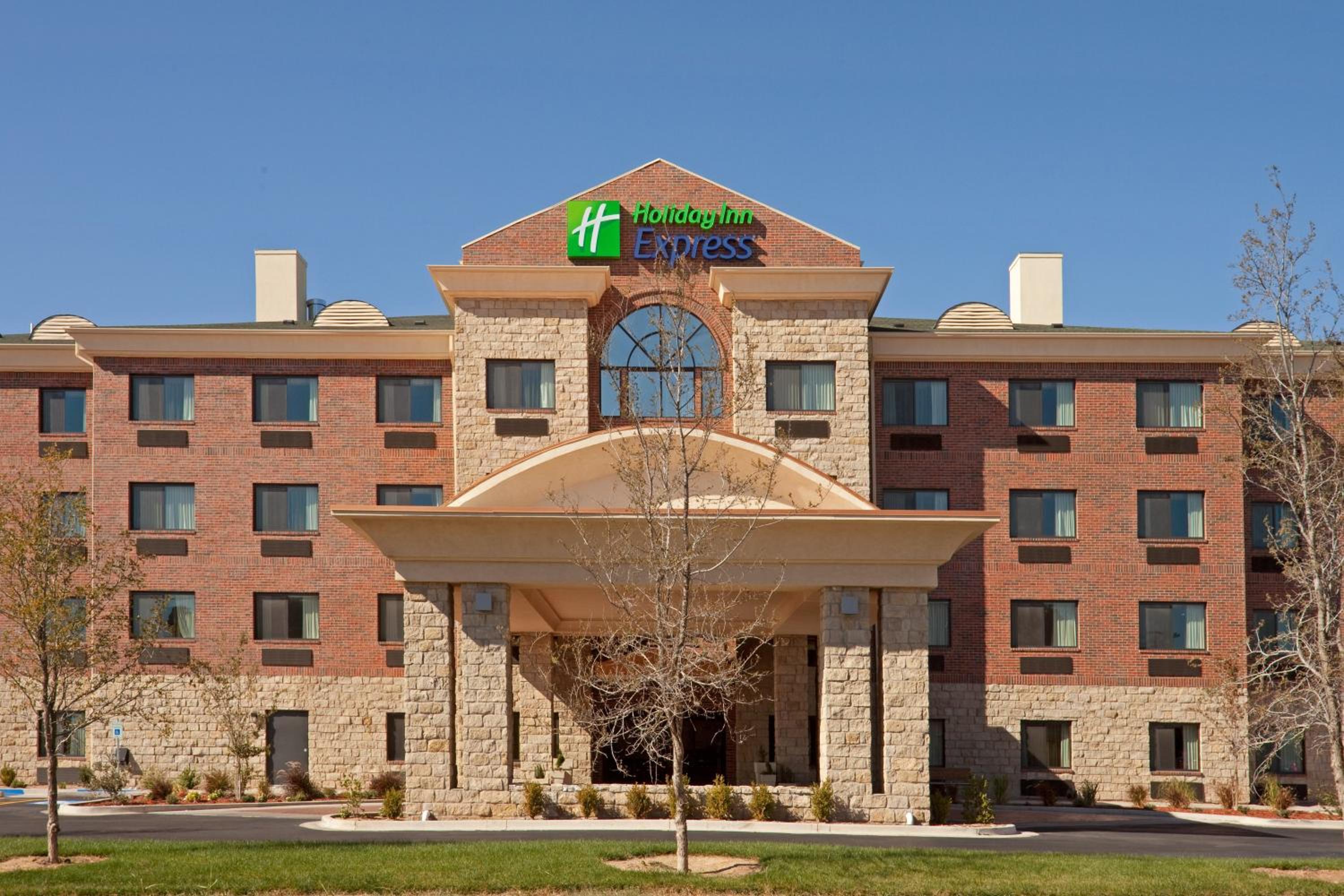 Hotel Holiday Inn Express & Suites Lubbock West, an IHG Hotel - Image 1
