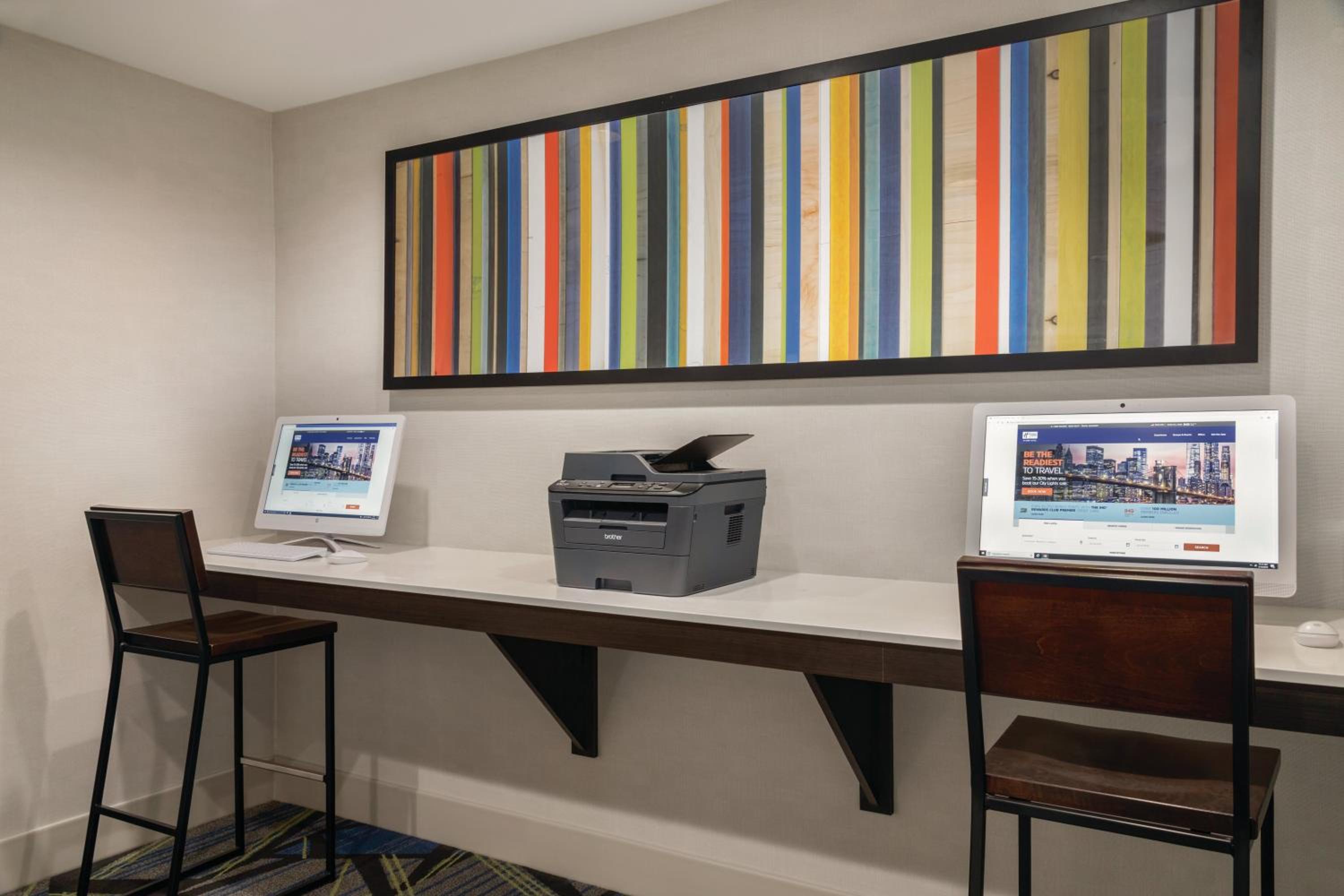 Lawton Vacations - Holiday Inn Express Hotel  Suites Lawton-Fort Sill, an IHG Hotel - Property Image 4