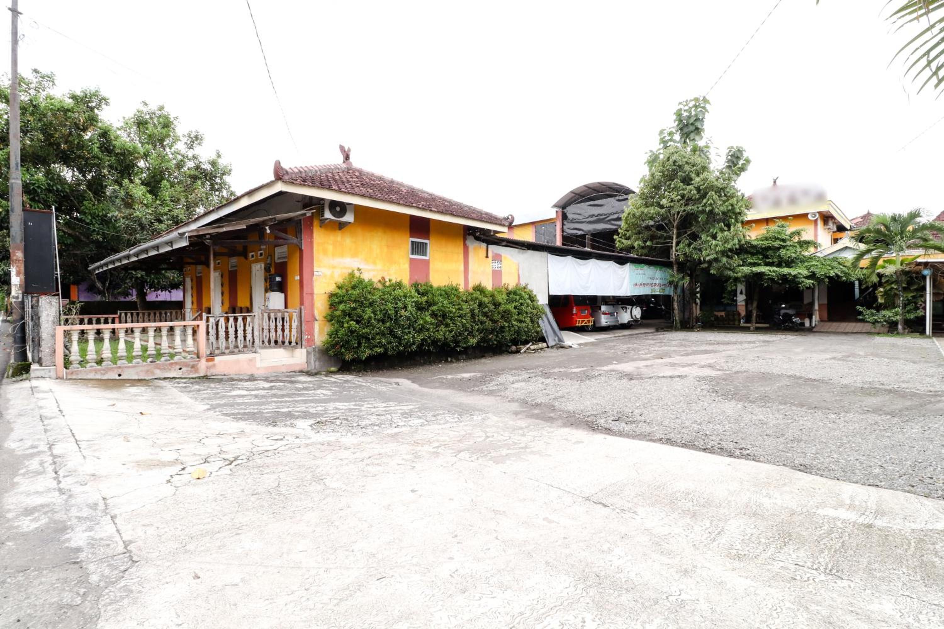 The Joglo Family Hotel view 3