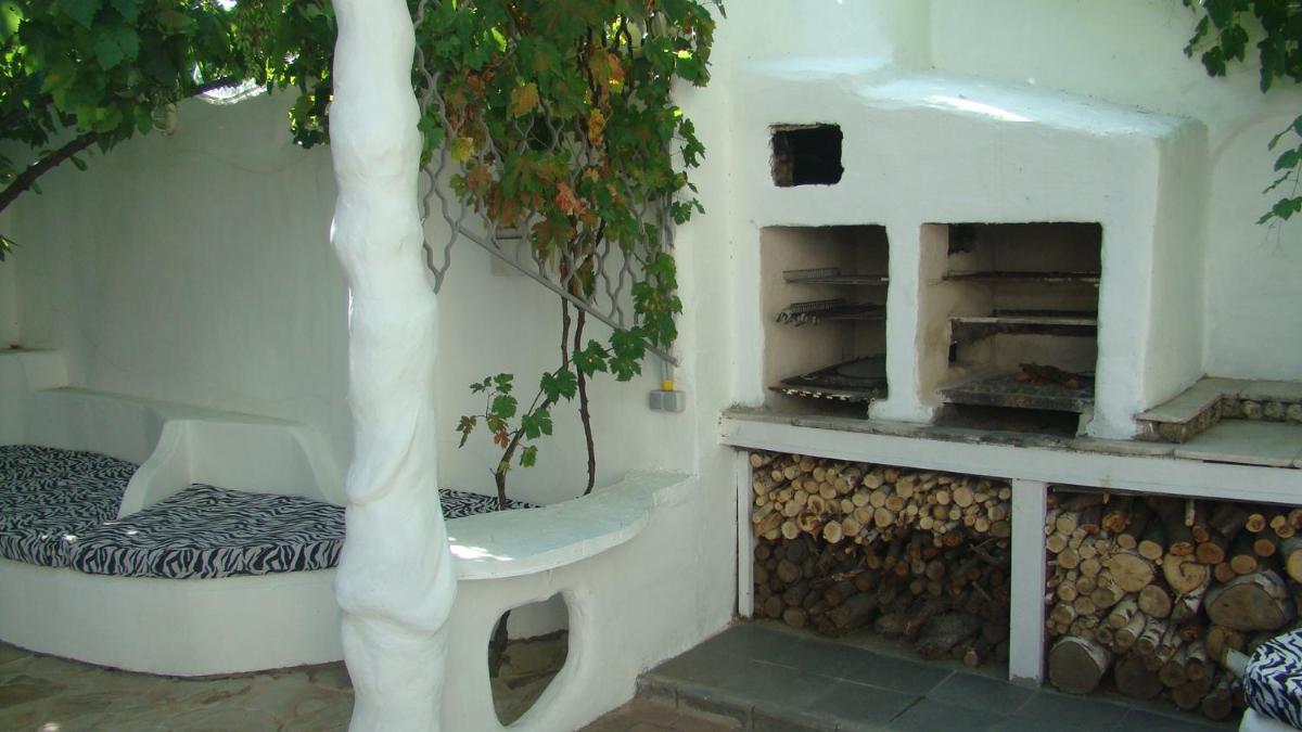outdoor BBQ area