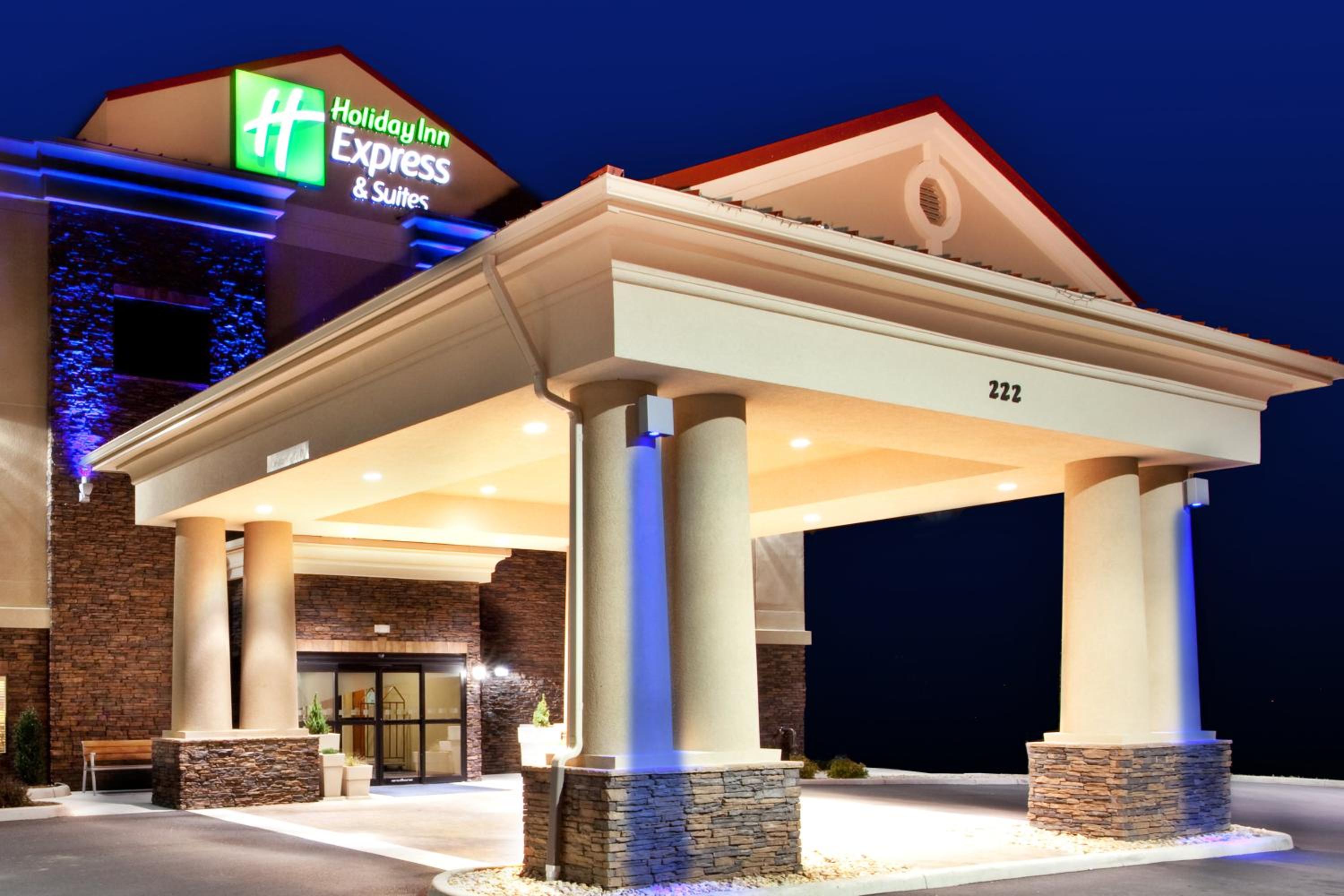 Hotel Holiday Inn Express Hotel & Suites Lewisburg, an IHG Hotel - Image 1