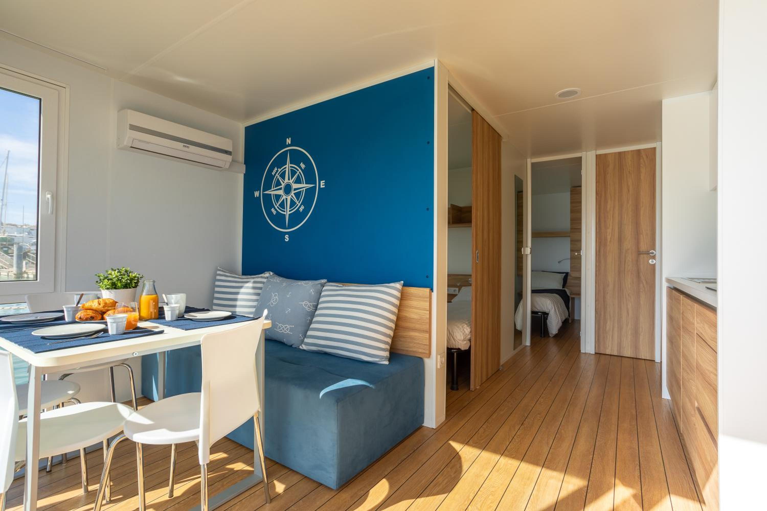 AQUA RESORT GIULIANOVA - Houseboat Experience view 2