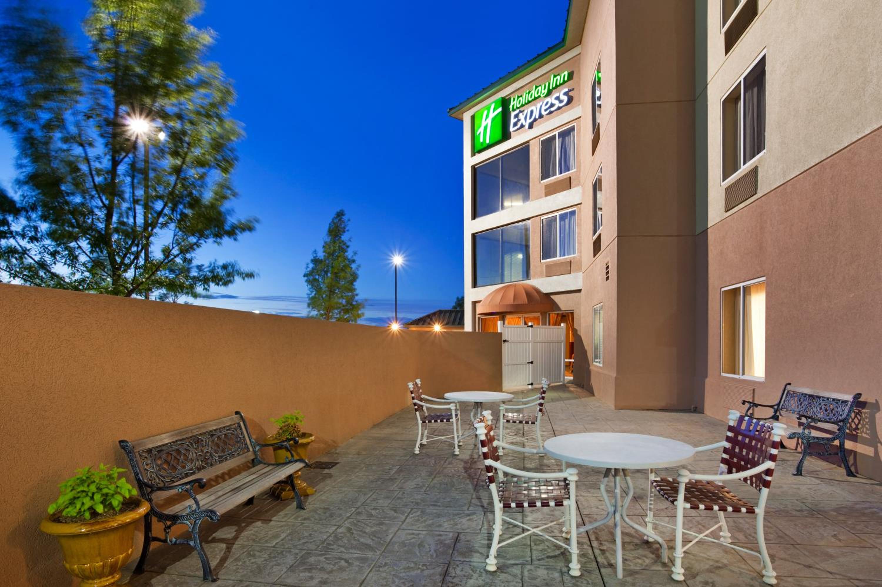 Holiday Inn Express  Suites Kings Mountain - Shelby Area, an IHG Hotel - Property Image 53
