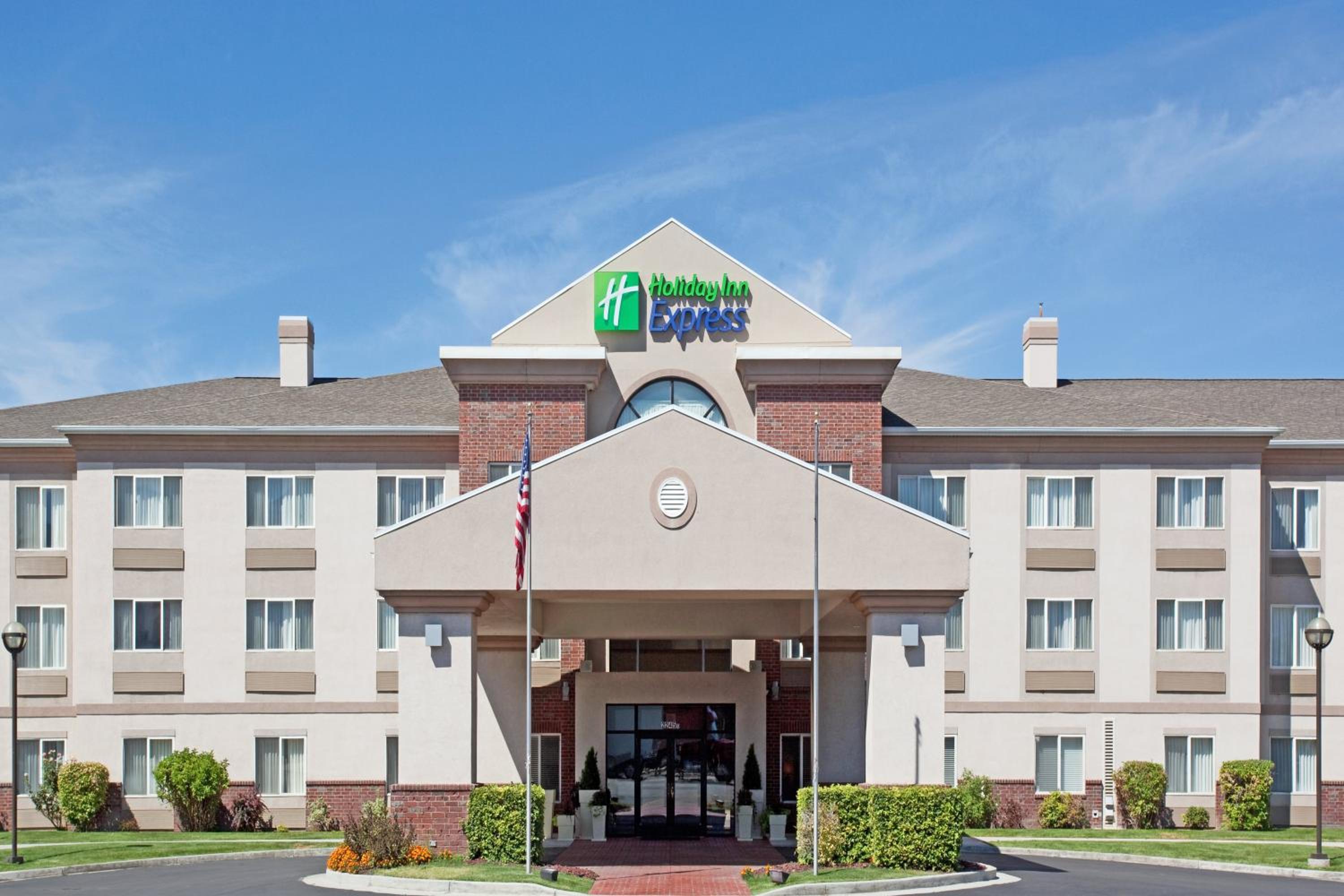 Hotel Holiday Inn Express Ogden, an IHG Hotel - Image 1