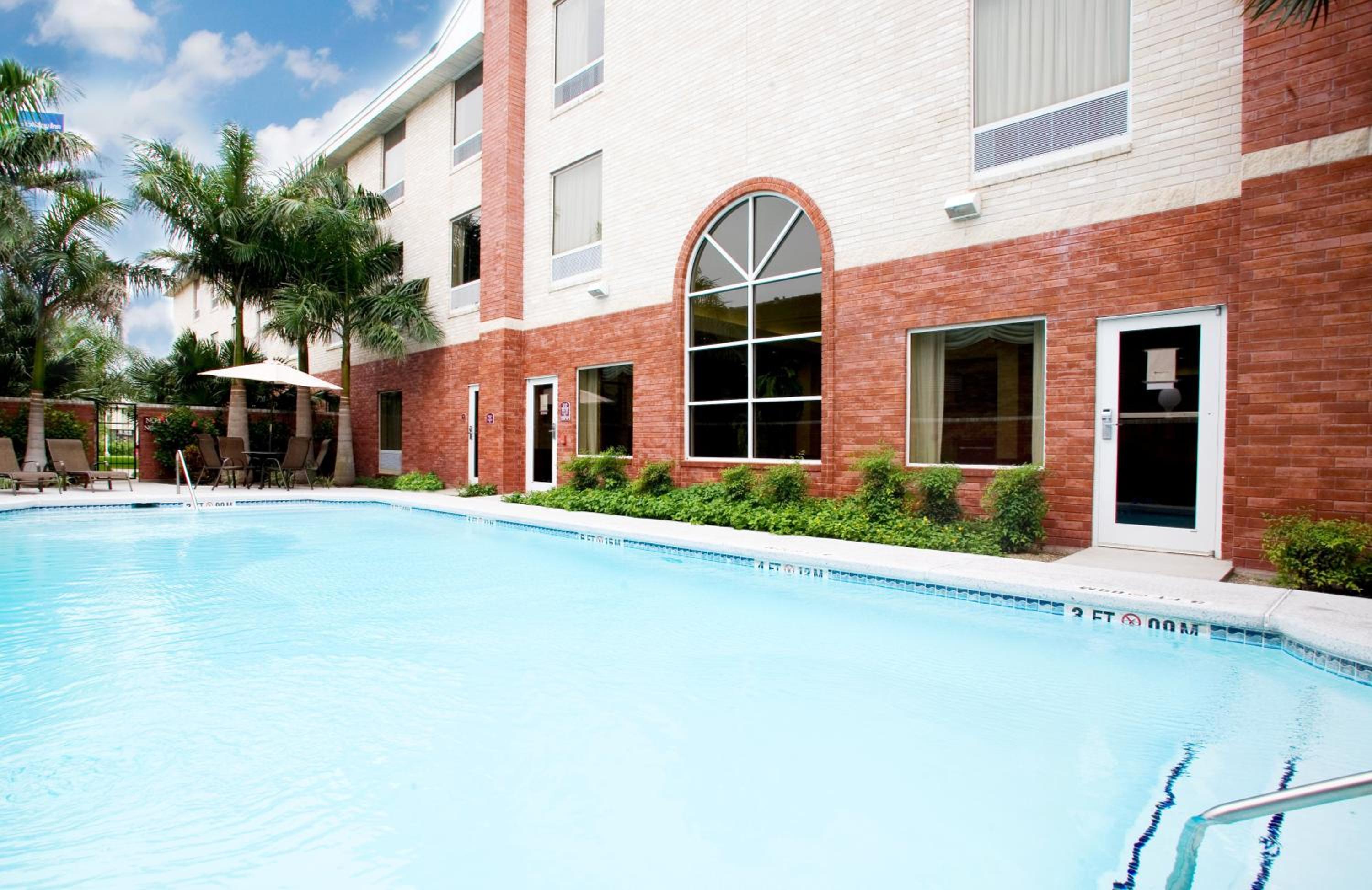 McAllen Vacations - Holiday Inn Express Hotel and Suites Weslaco, an IHG Hotel - Property Image 4