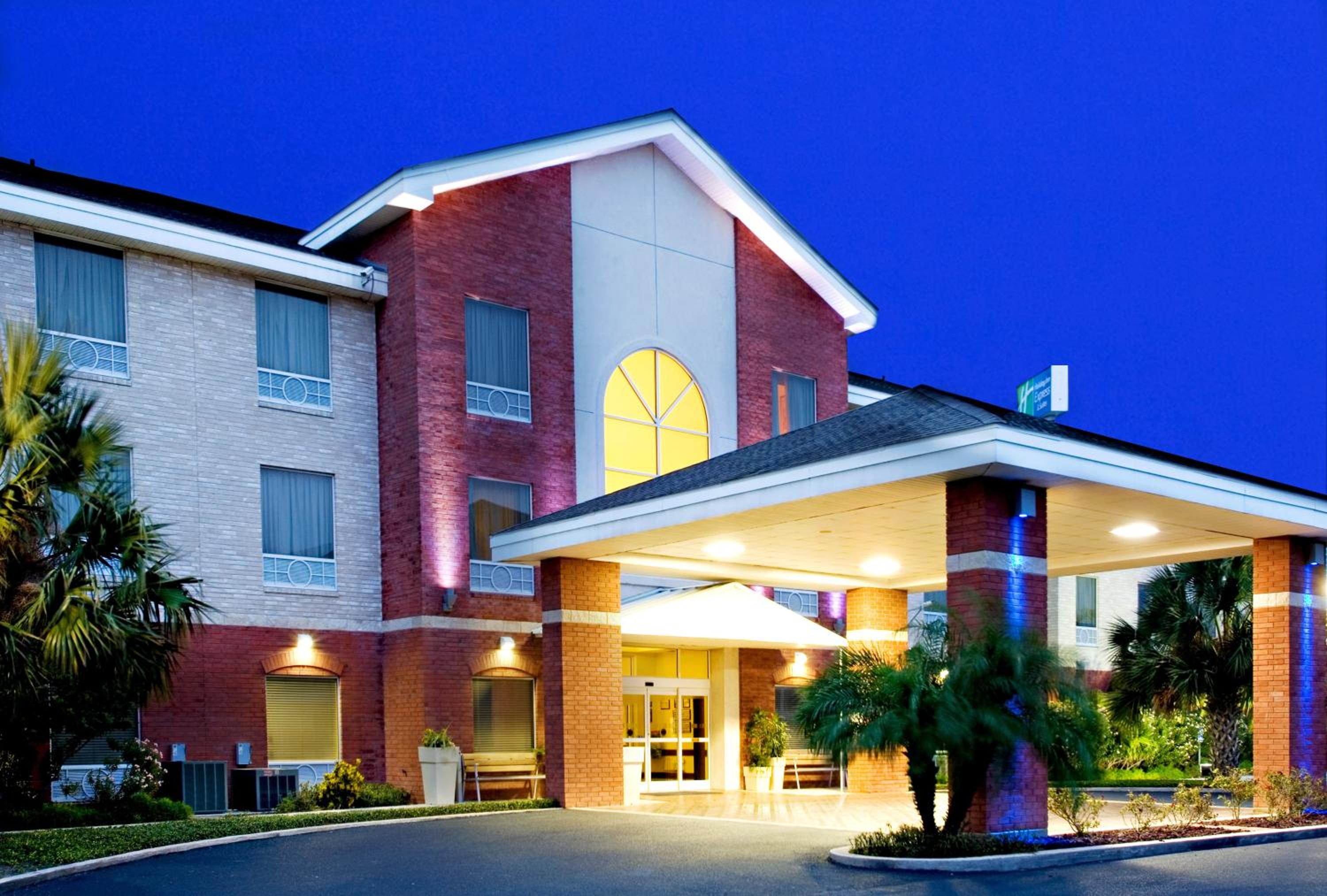 McAllen Vacations - Holiday Inn Express Hotel and Suites Weslaco, an IHG Hotel - Property Image 1