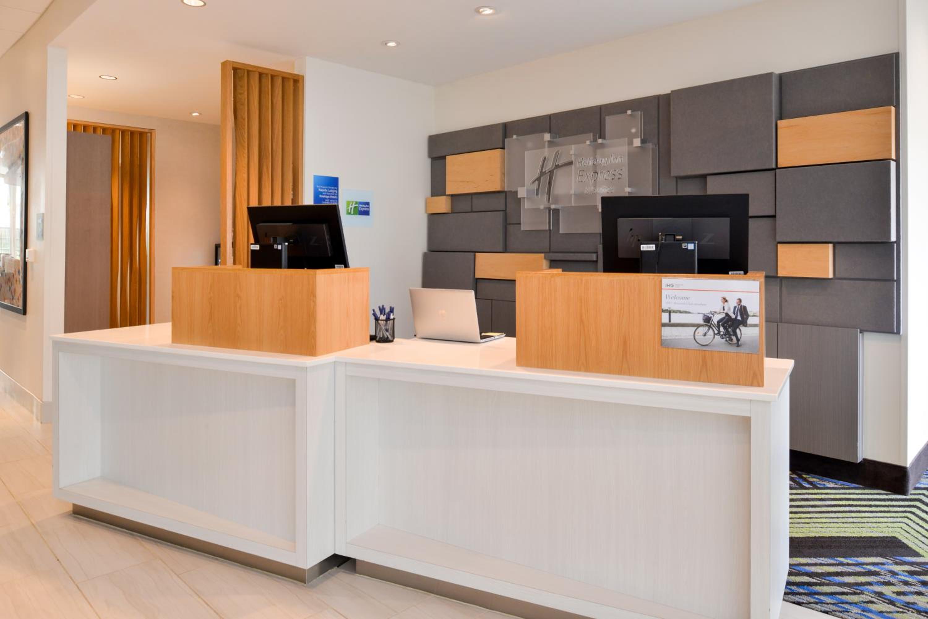 Holiday Inn Express & Suites - Ottumwa by IHG