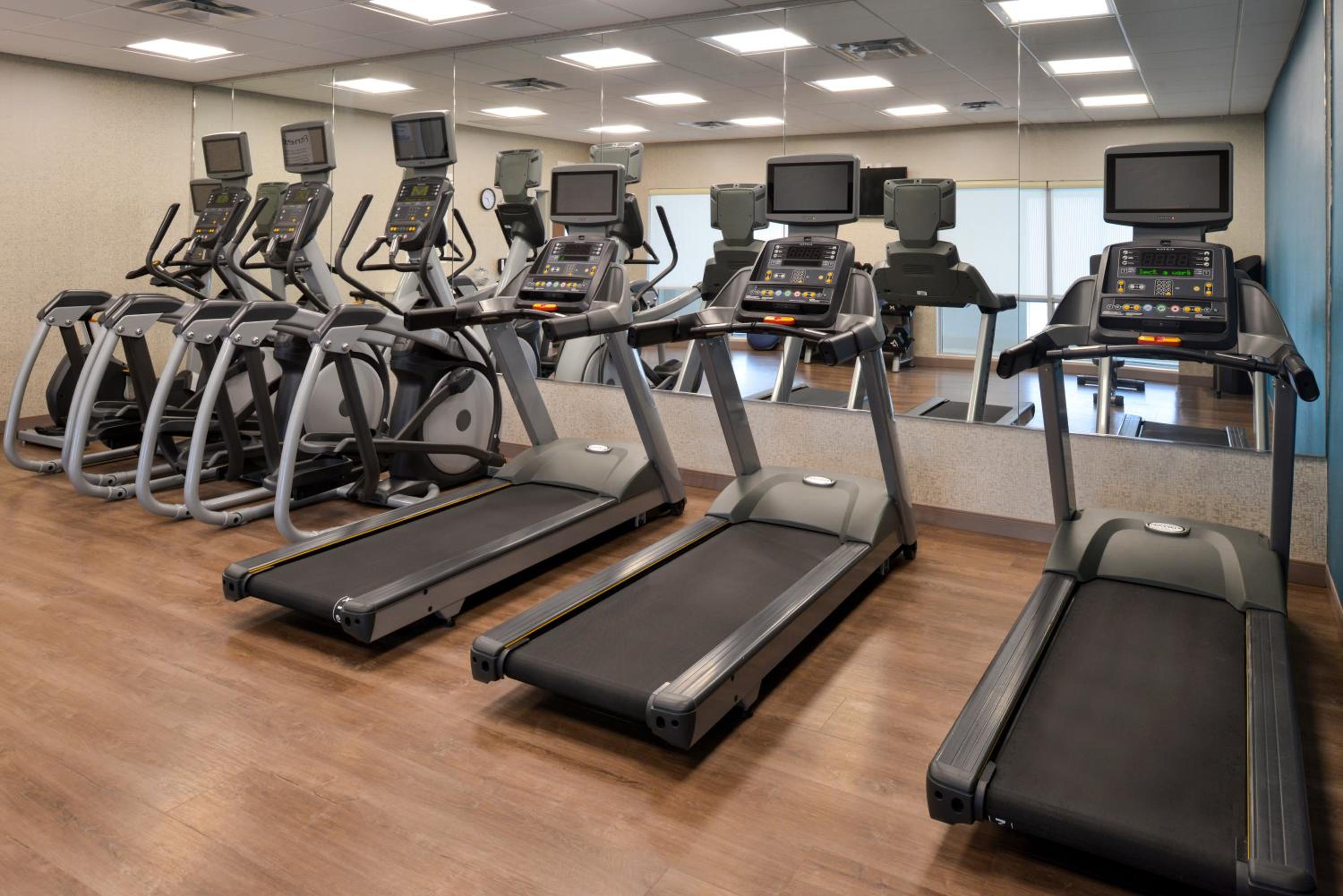 Holiday Inn Express & Suites - Ottumwa by IHG