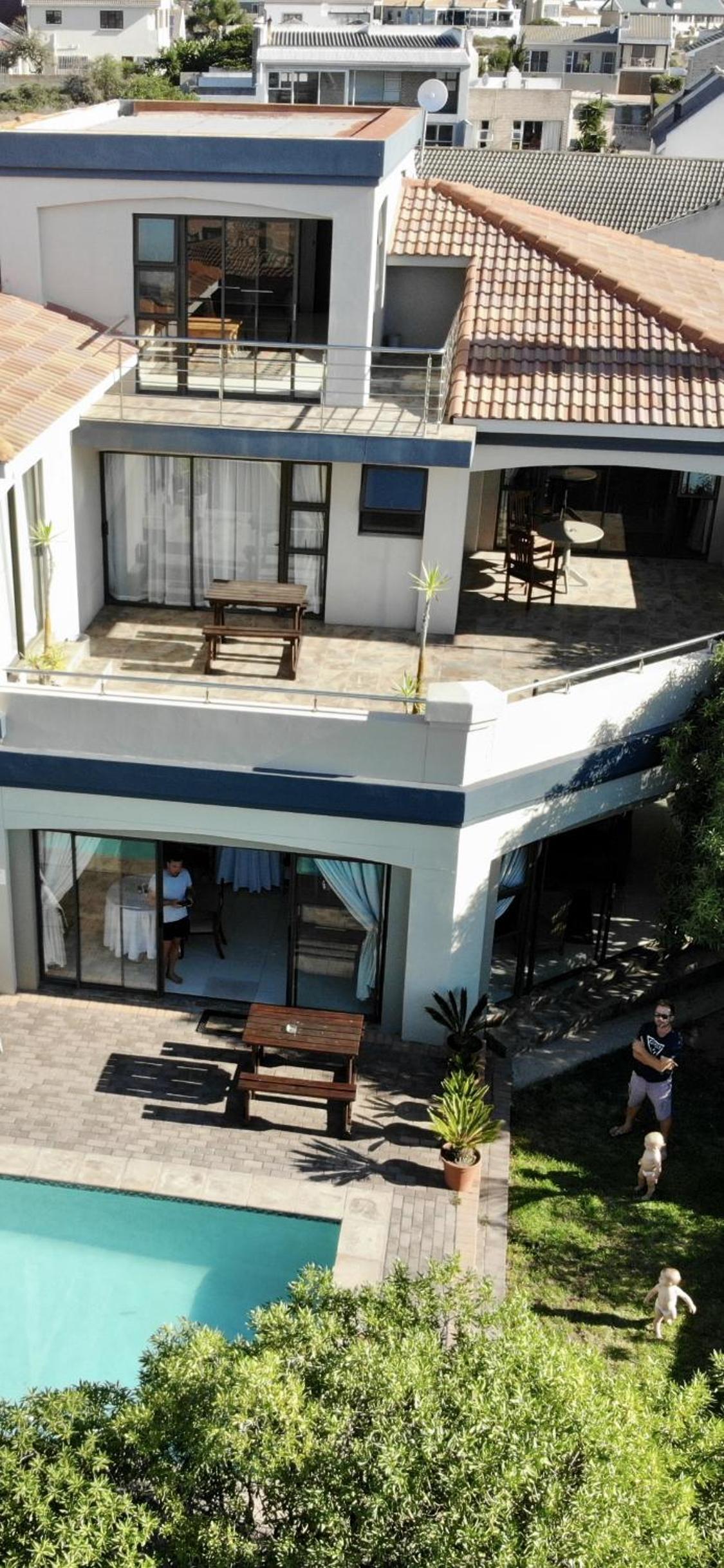 Alabaster Luxe Villa view 4