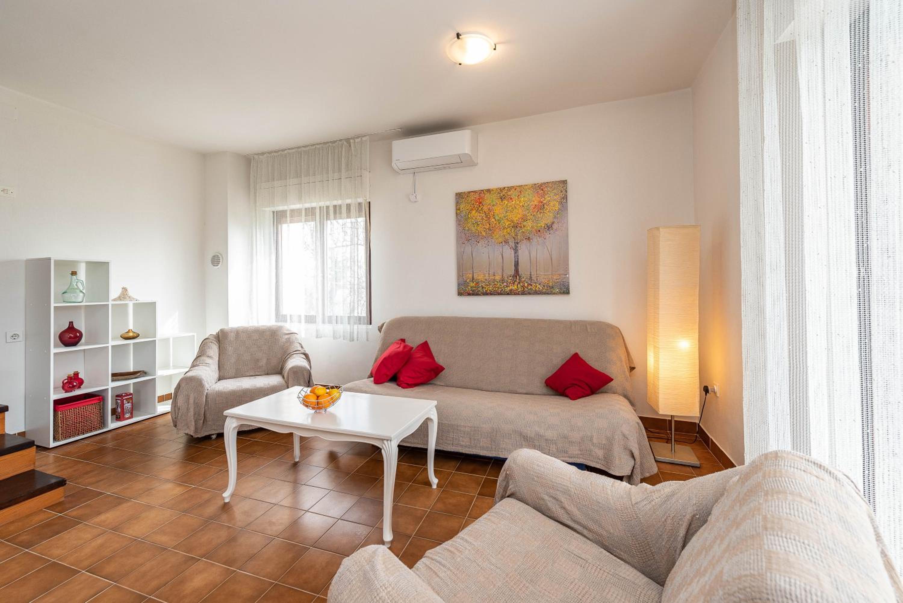 Beachfront apartment Lostura view 5