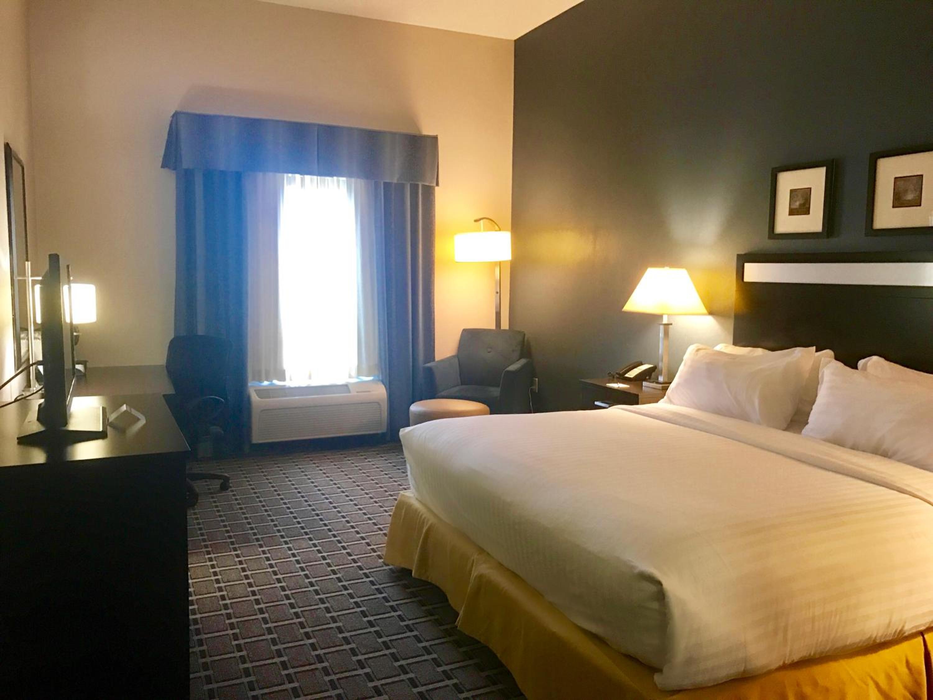 Holiday Inn Express Suites Morton Peoria Area, an IHG Hotel - Property Image 17