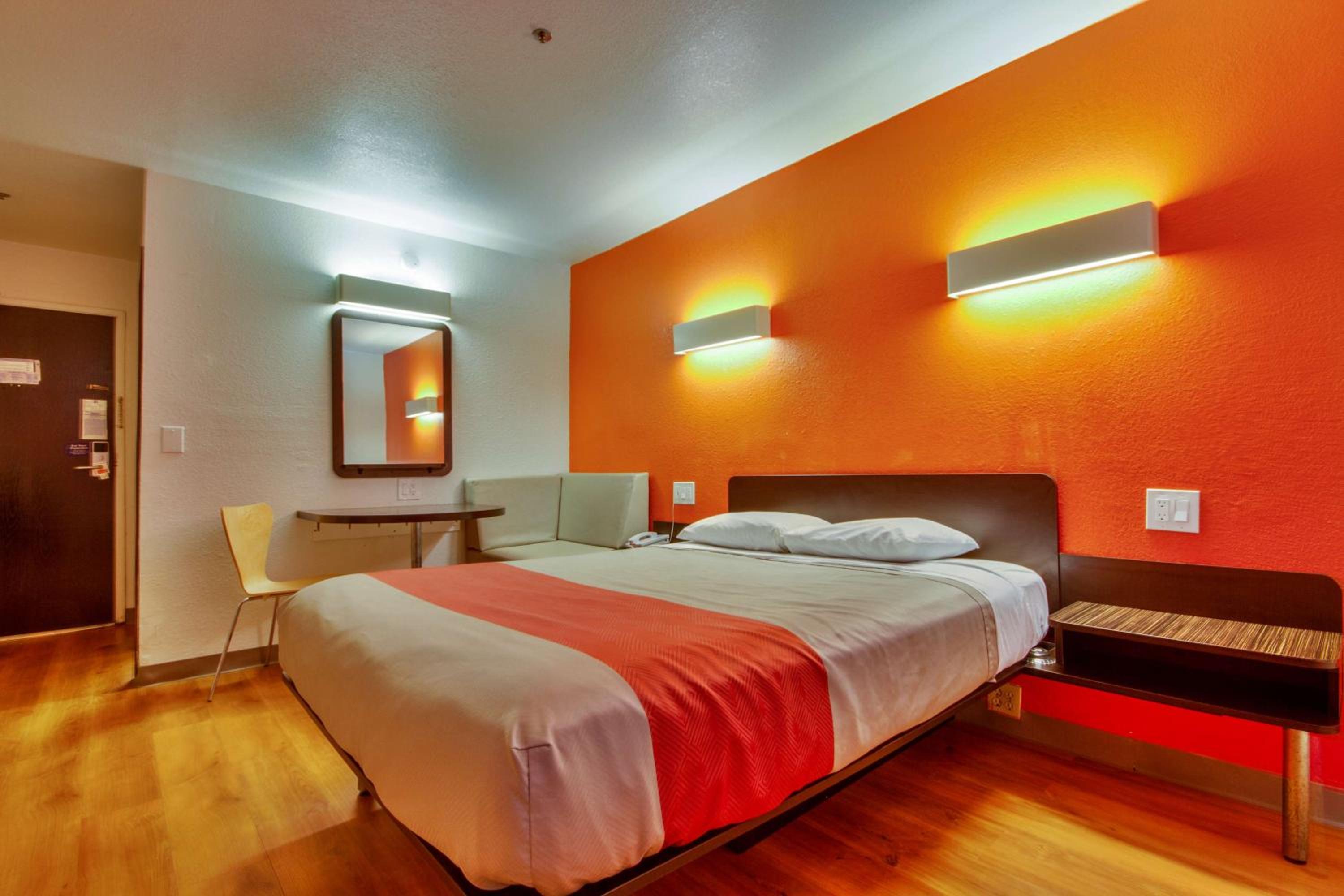 Motel 6 Dallas - Fair Park