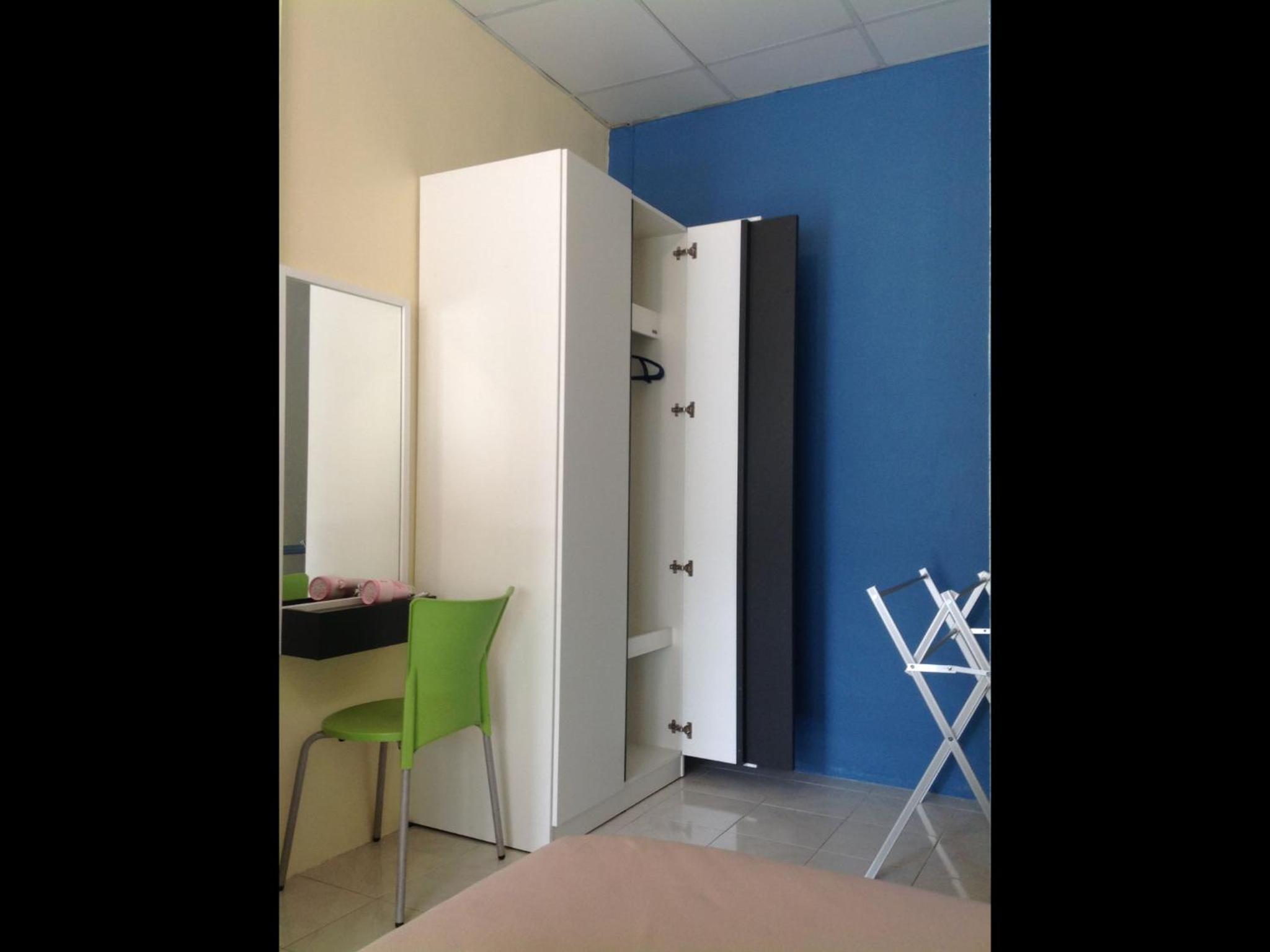 Phuket Town Budget House - Aircon Room #1