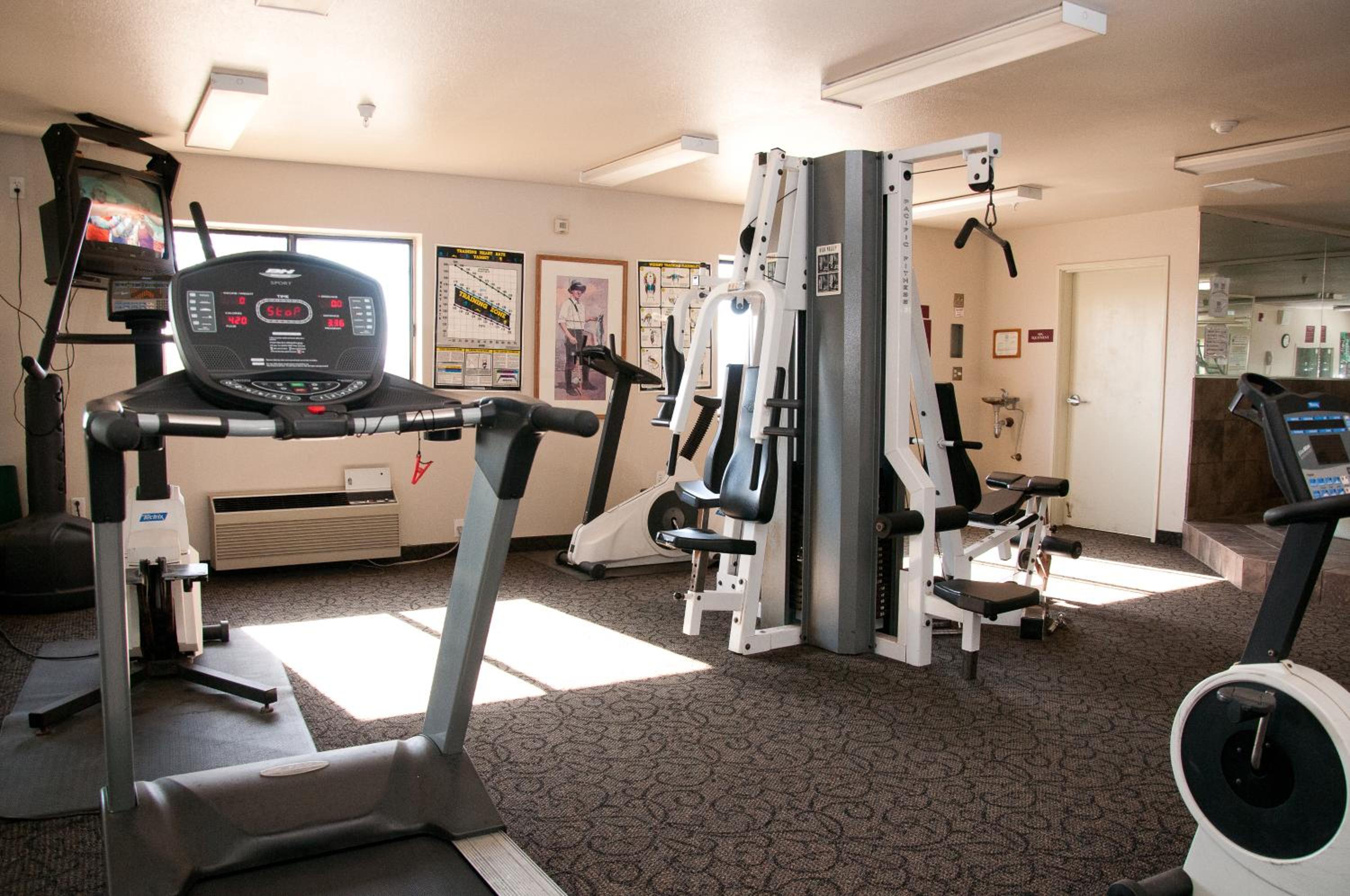 Elko Vacations - Baymont by Wyndham Elko - Property Image 6