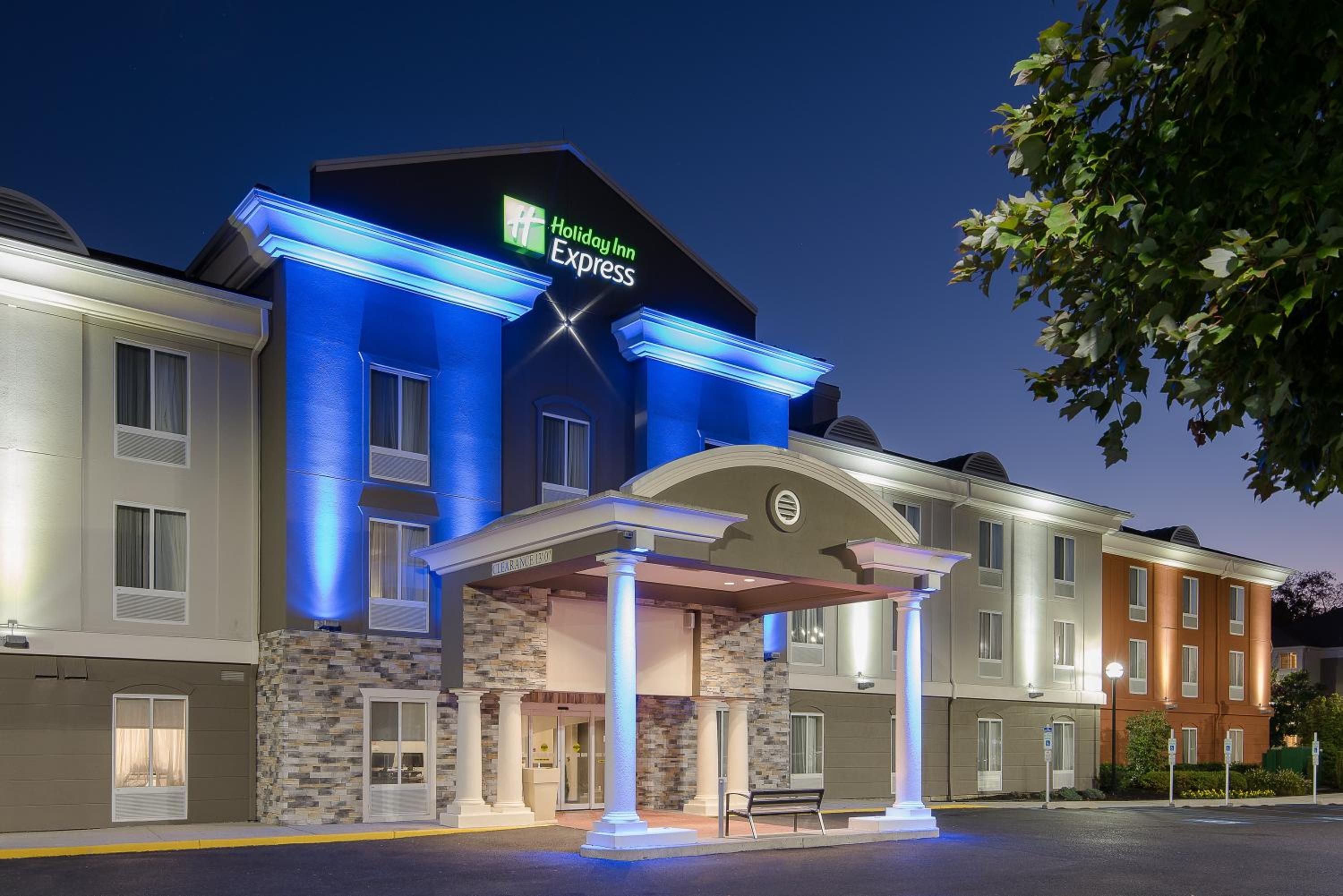 Hotel Holiday Inn Express & Suites Philadelphia - Mt. Laurel By Ihg