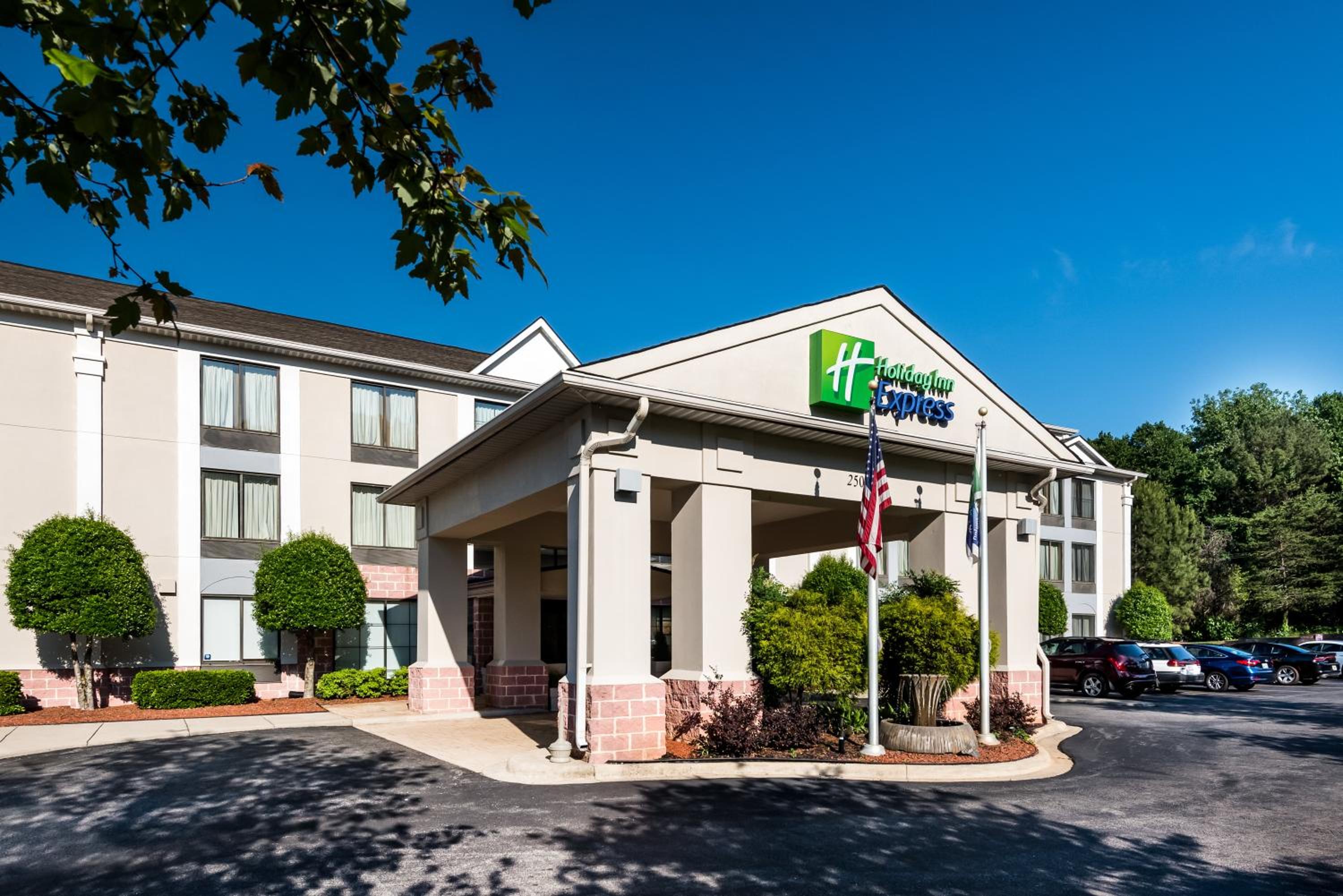 Hotel Holiday Inn Express & Suites Charlotte Arpt-belmont By Ihg