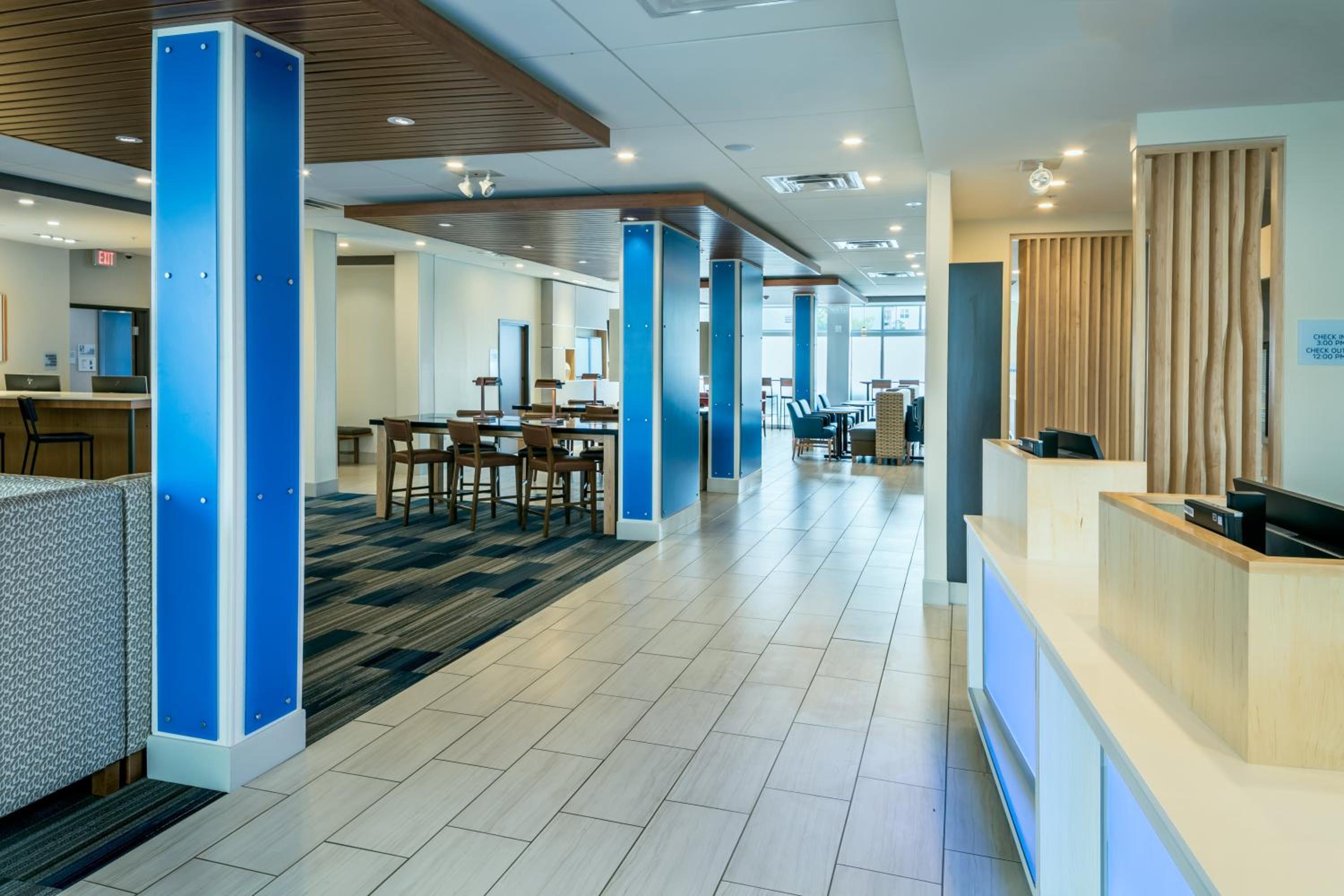 Medford Vacations - Holiday Inn Express Suites - Medford, an IHG Hotel - Property Image 46