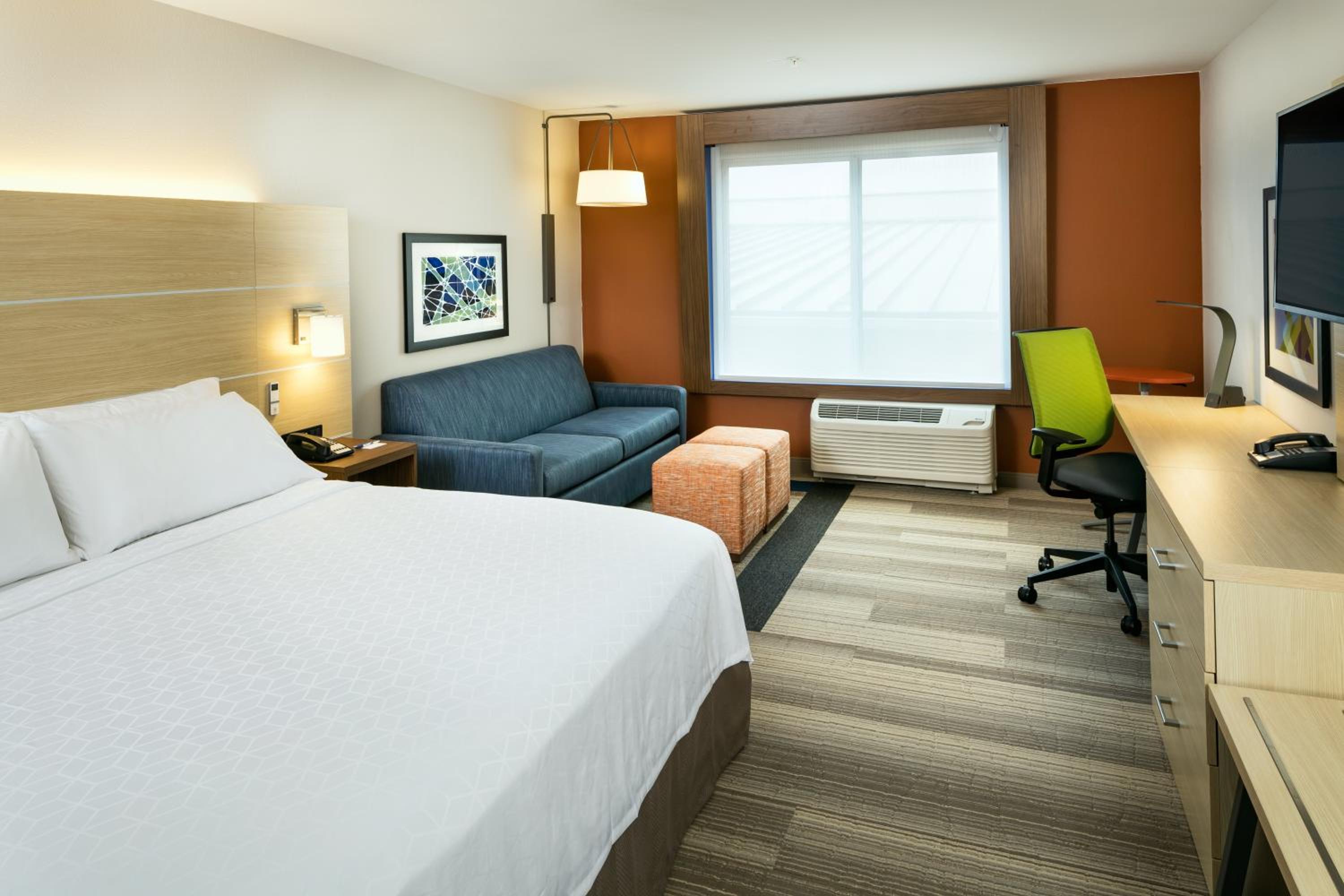 Medford Vacations - Holiday Inn Express Suites - Medford, an IHG Hotel - Property Image 38
