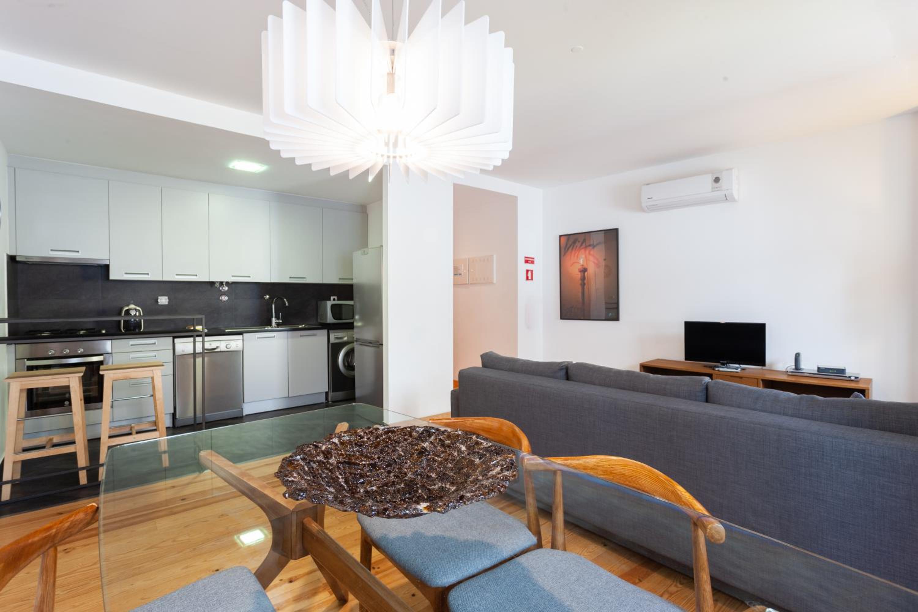 FLH Liberdade Contemporary Flat view 3