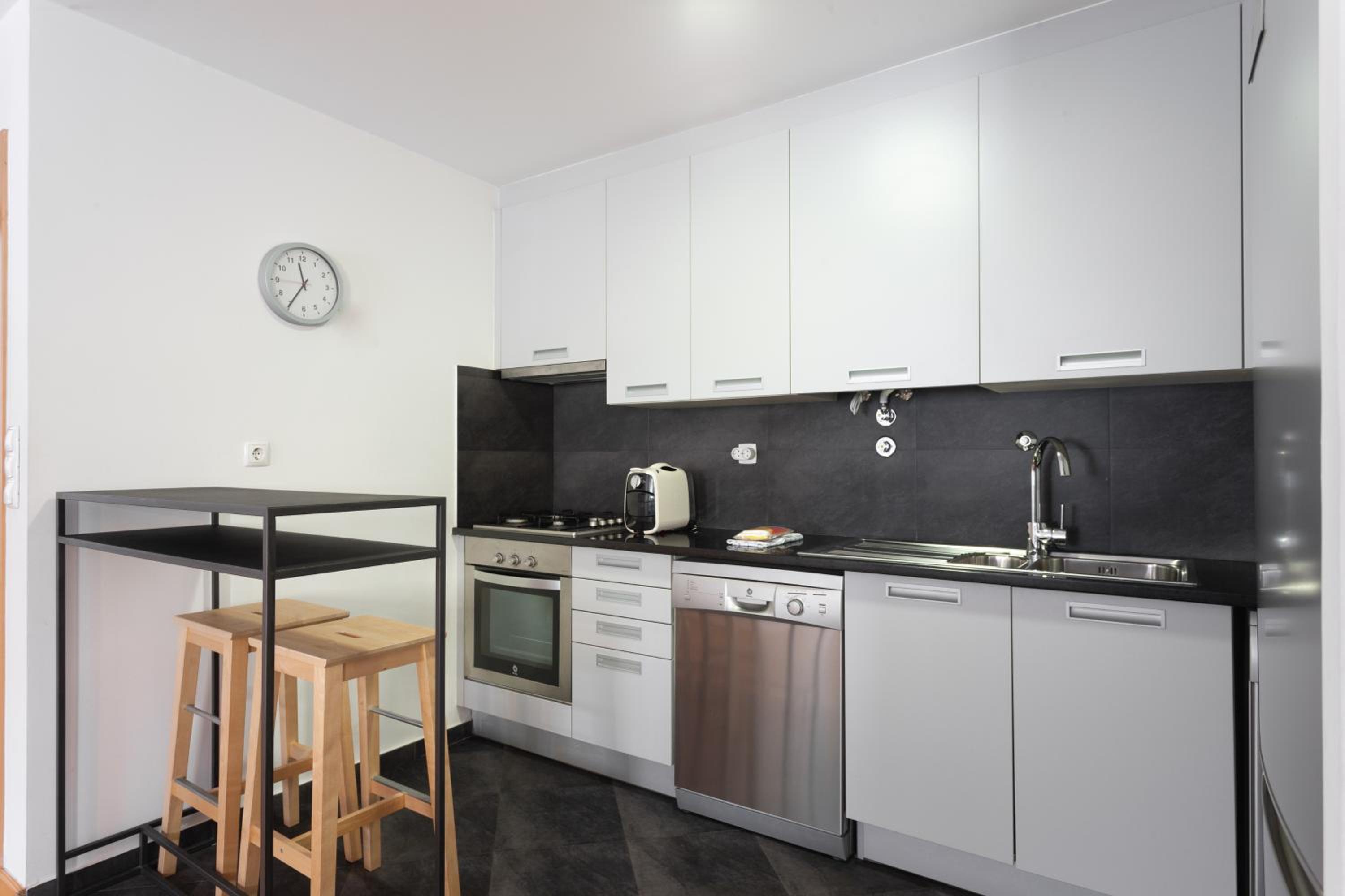 FLH Liberdade Contemporary Flat view 2