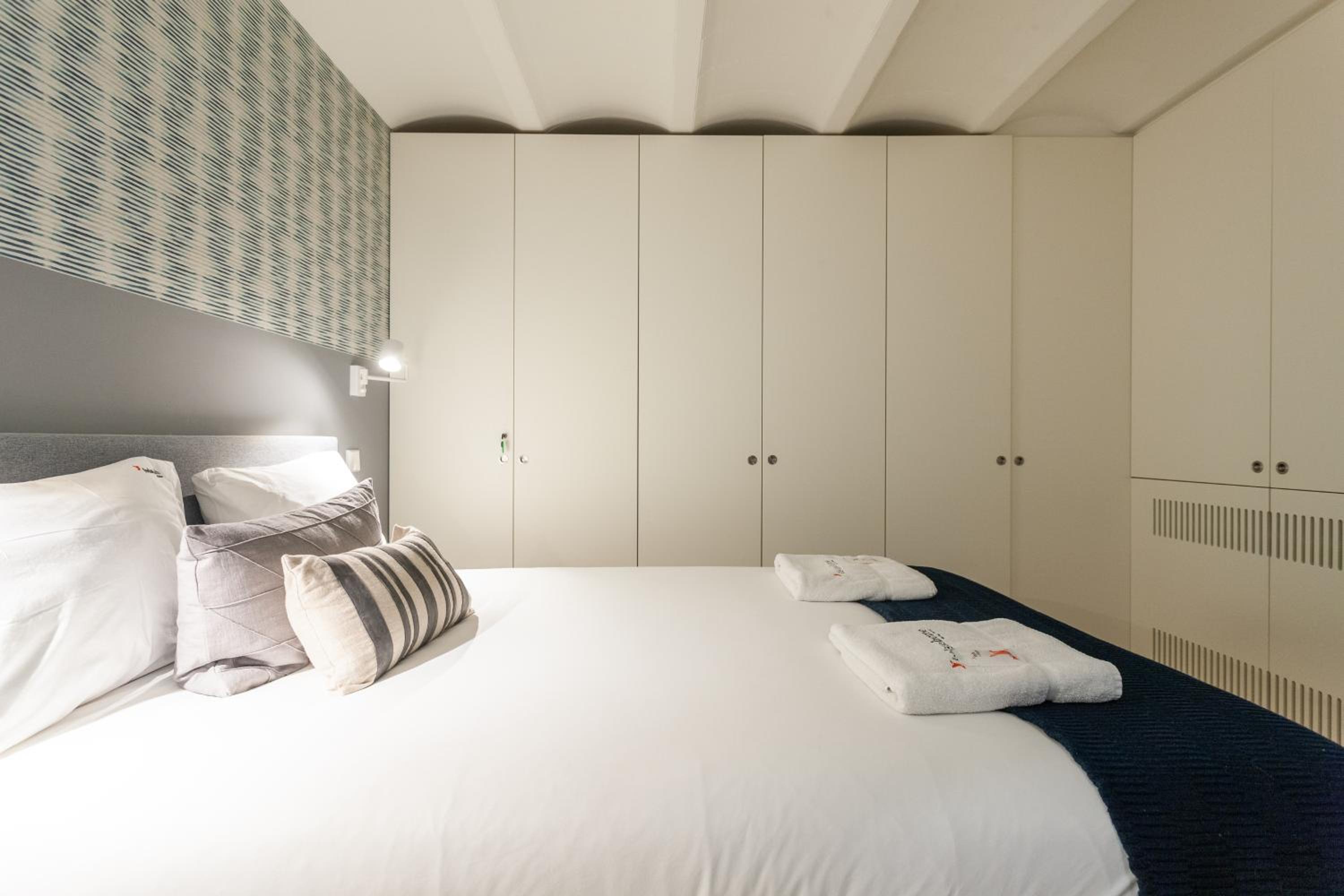 FLH Bairro Alto Elegant Apartment view 5