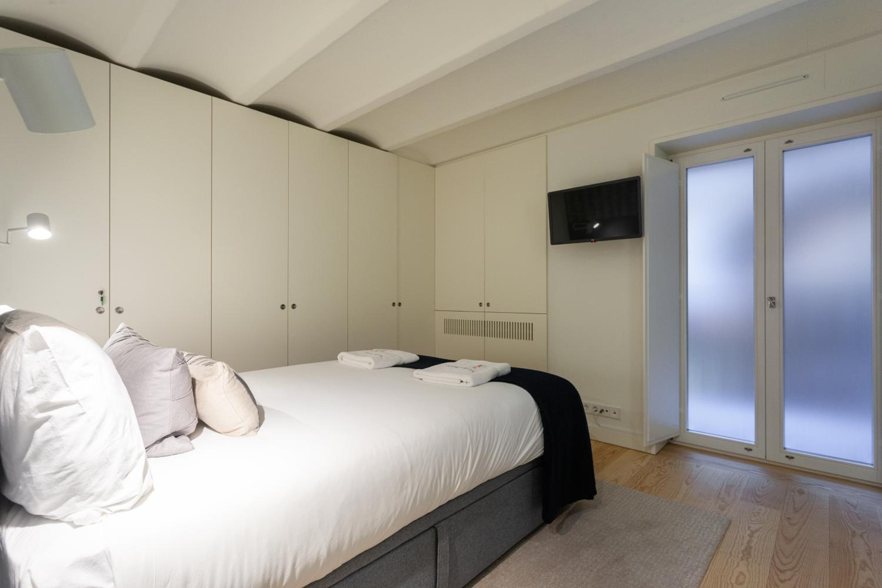 FLH Bairro Alto Elegant Apartment view 4