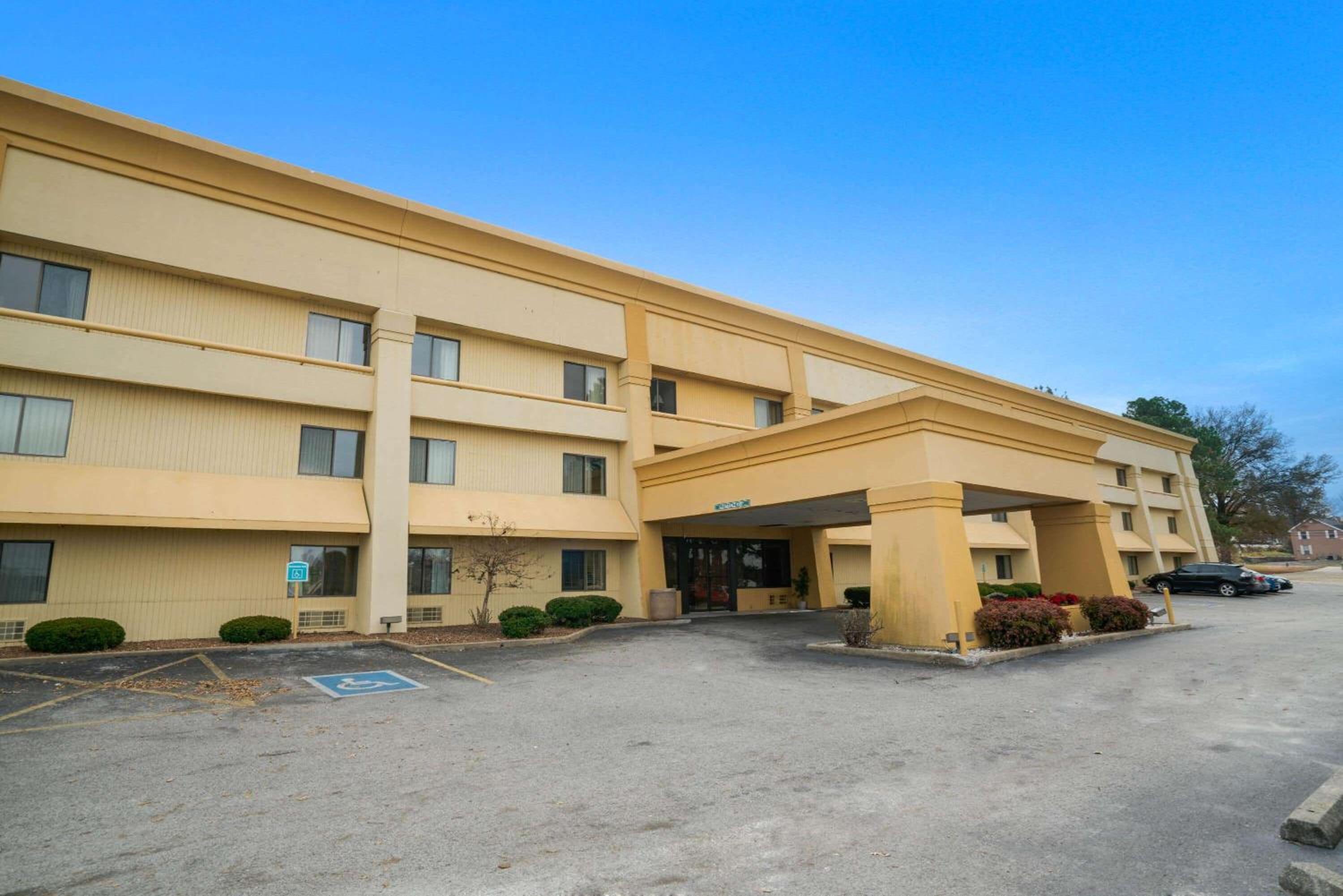 Hawthorn Extended Stay by Wyndham Jackson view 5