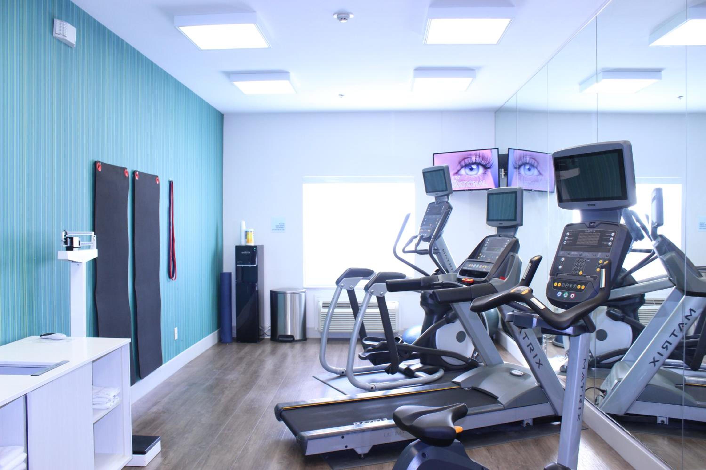 Dallas / Fort Worth Vacations - Holiday Inn Express Hotel  Suites Mansfield, an IHG Hotel - Property Image 3