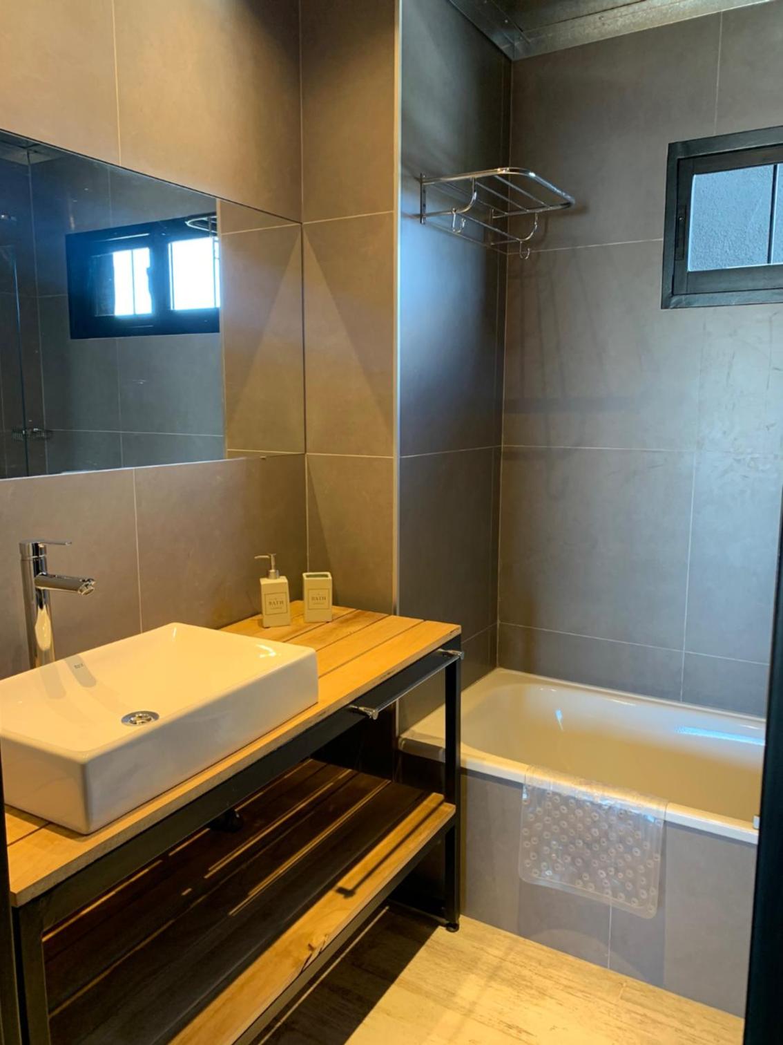 Lofts Mai Self Amenities