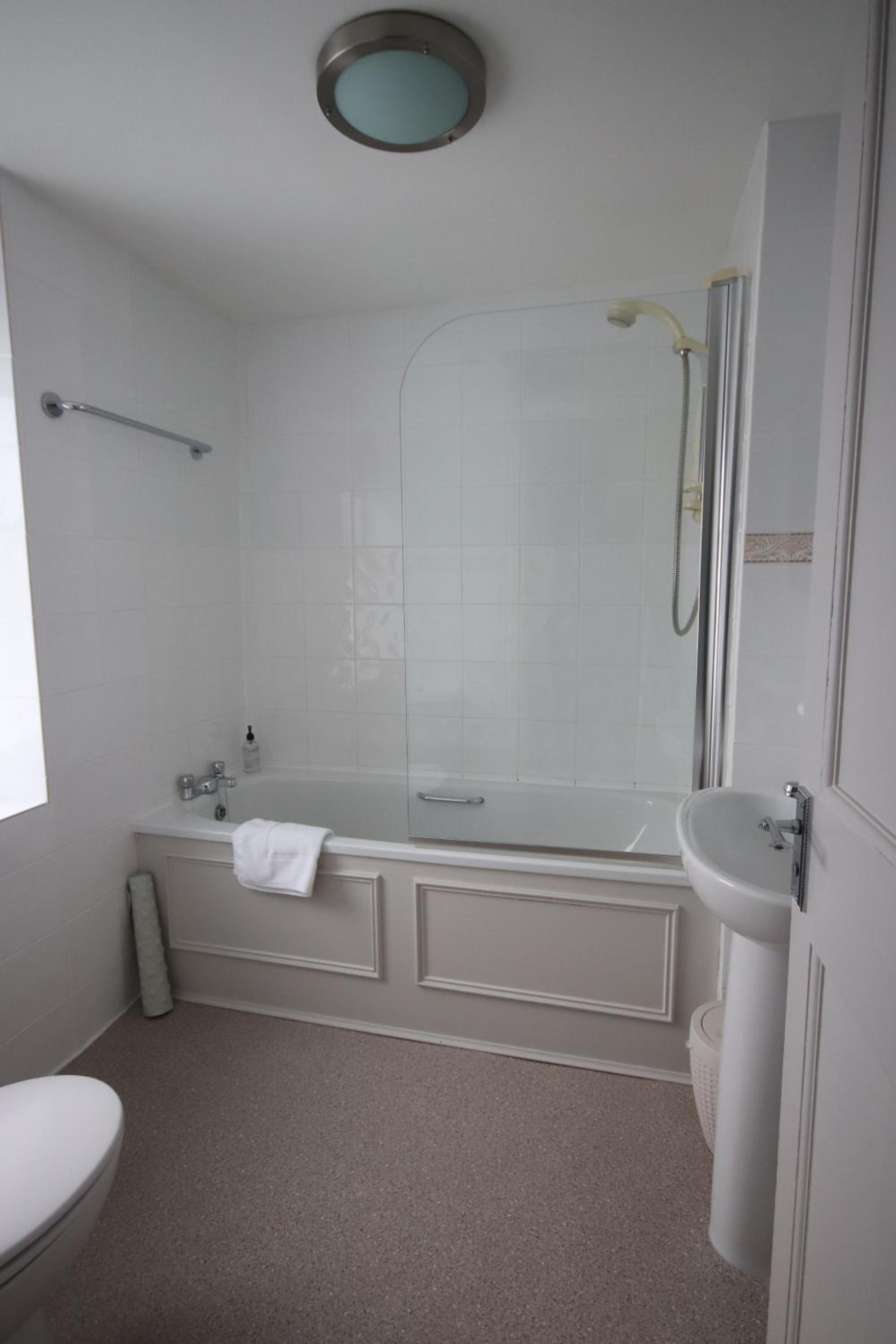 Inglestone House Guest House