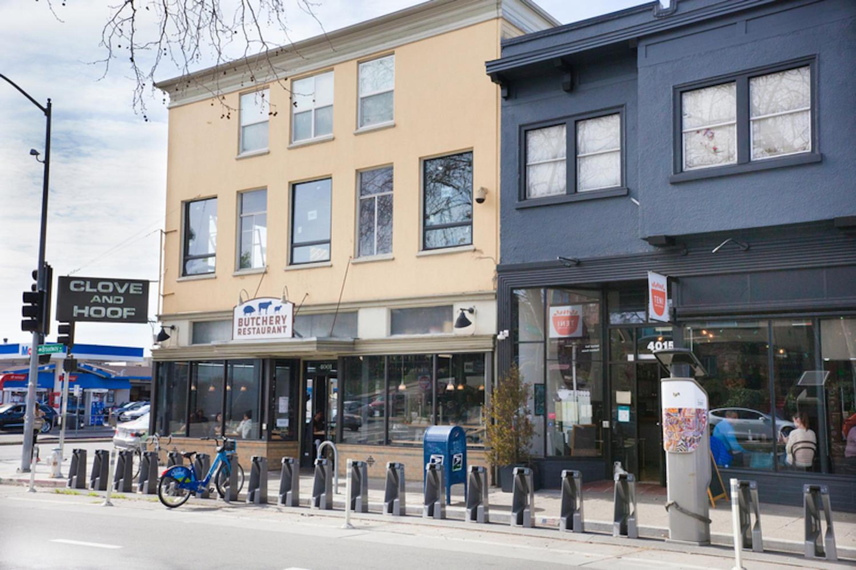 Signature Inn Oakland