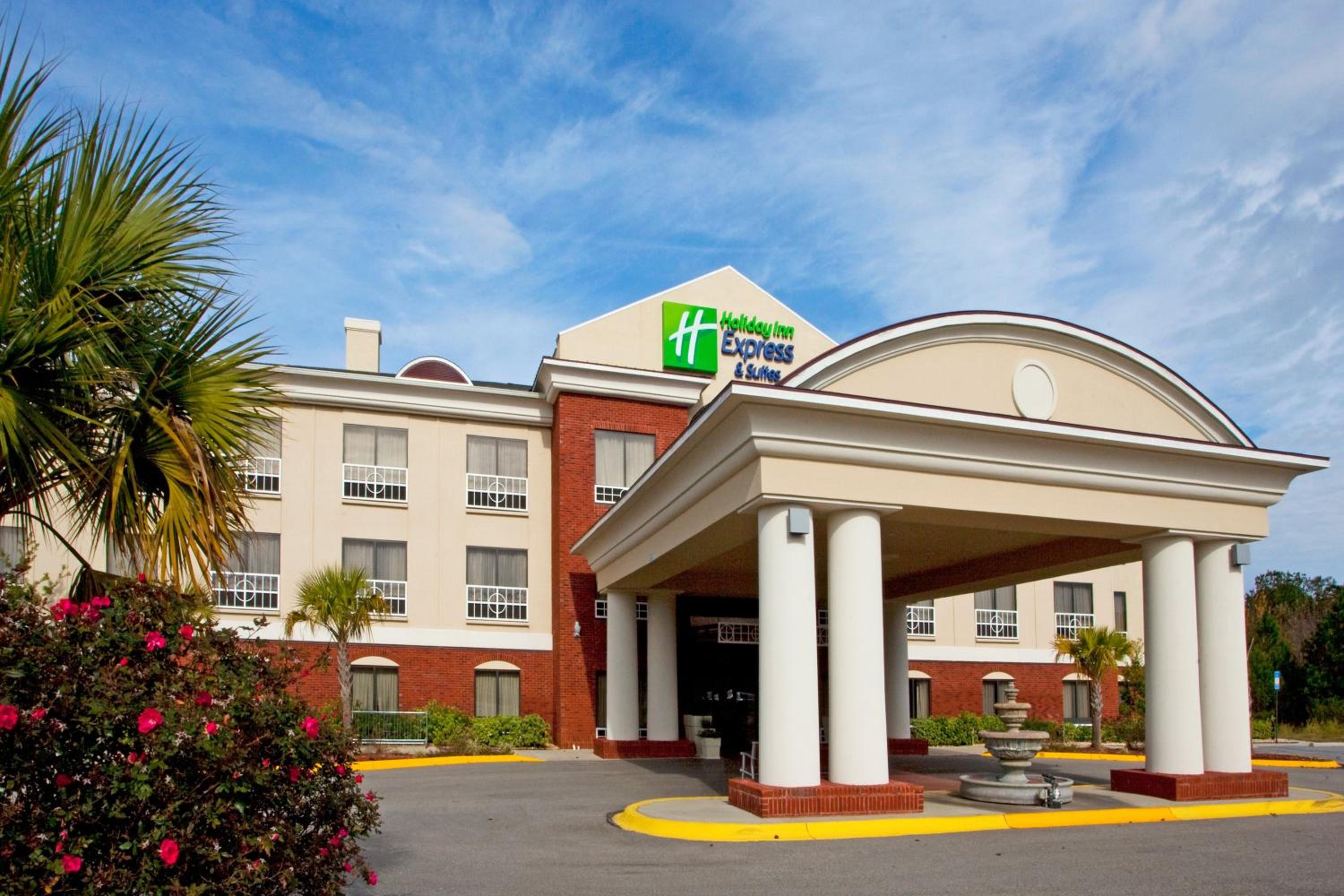 Hotel Holiday Inn Express & Suites Quincy I-10 By Ihg