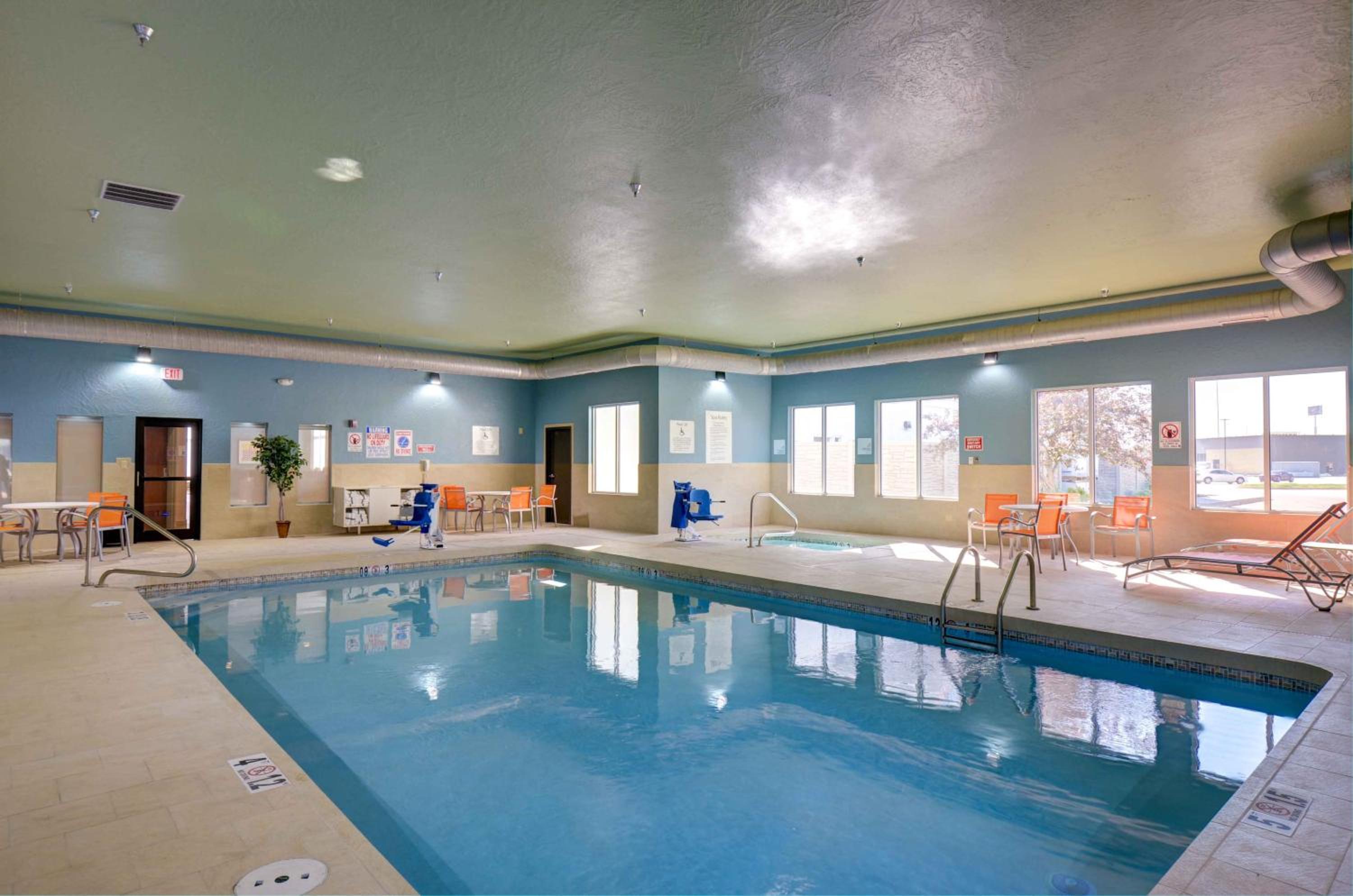 North Platte Vacations - Holiday Inn Express  Suites North Platte, an IHG Hotel - Property Image 11