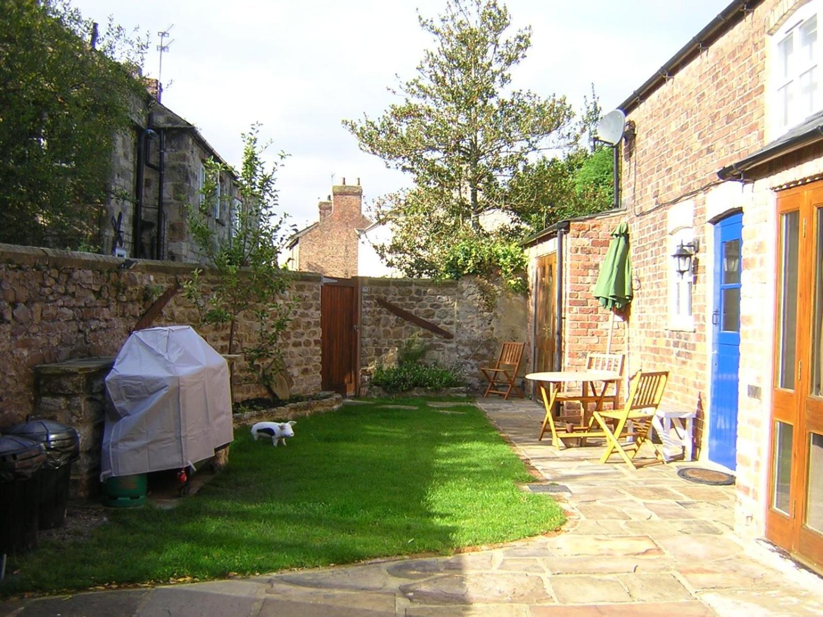 Photo 9