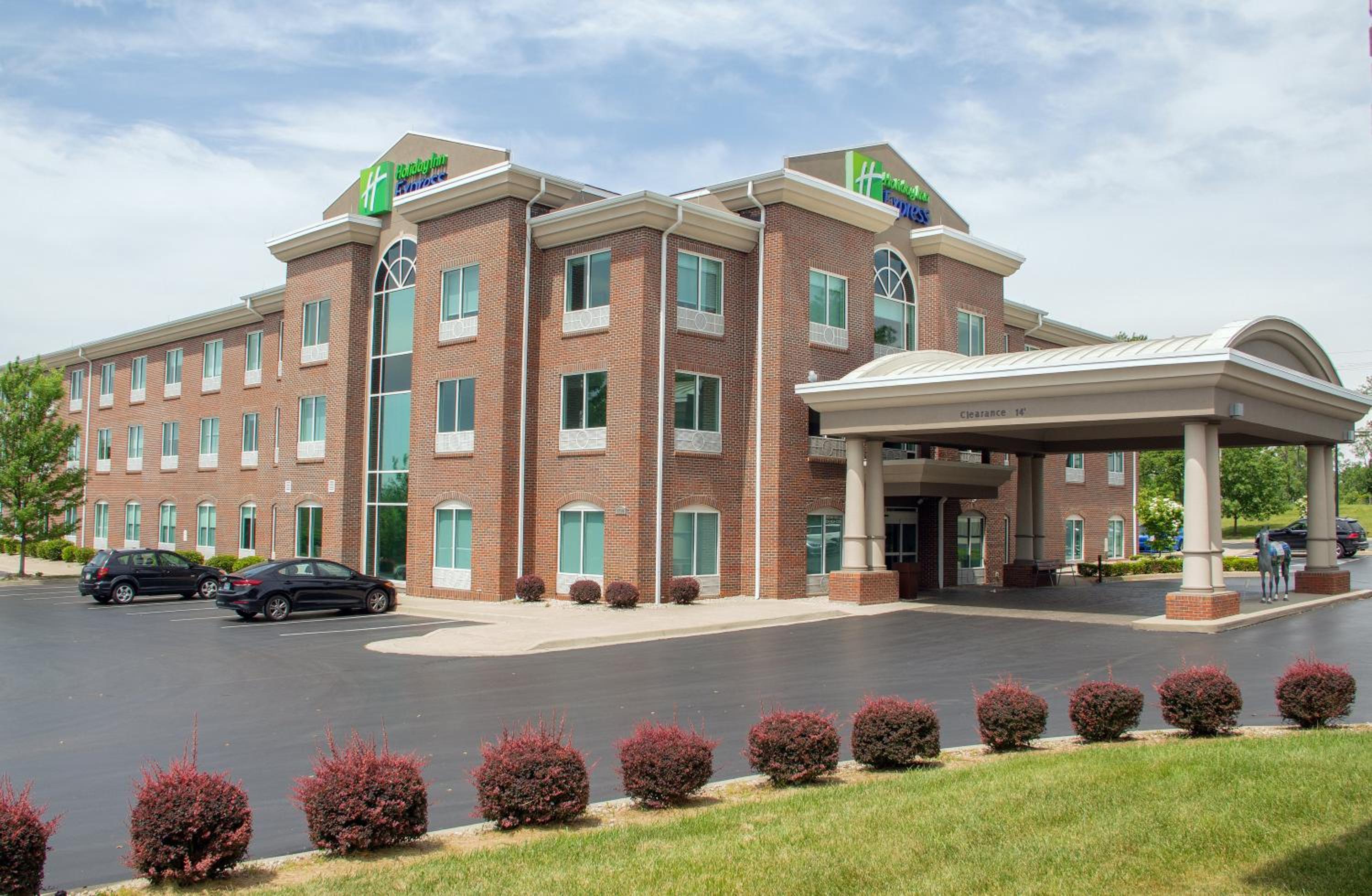 Lexington Vacations - Holiday Inn Express Suites Lexington Downtown Area-Keeneland, an IHG Hotel - Property Image 49