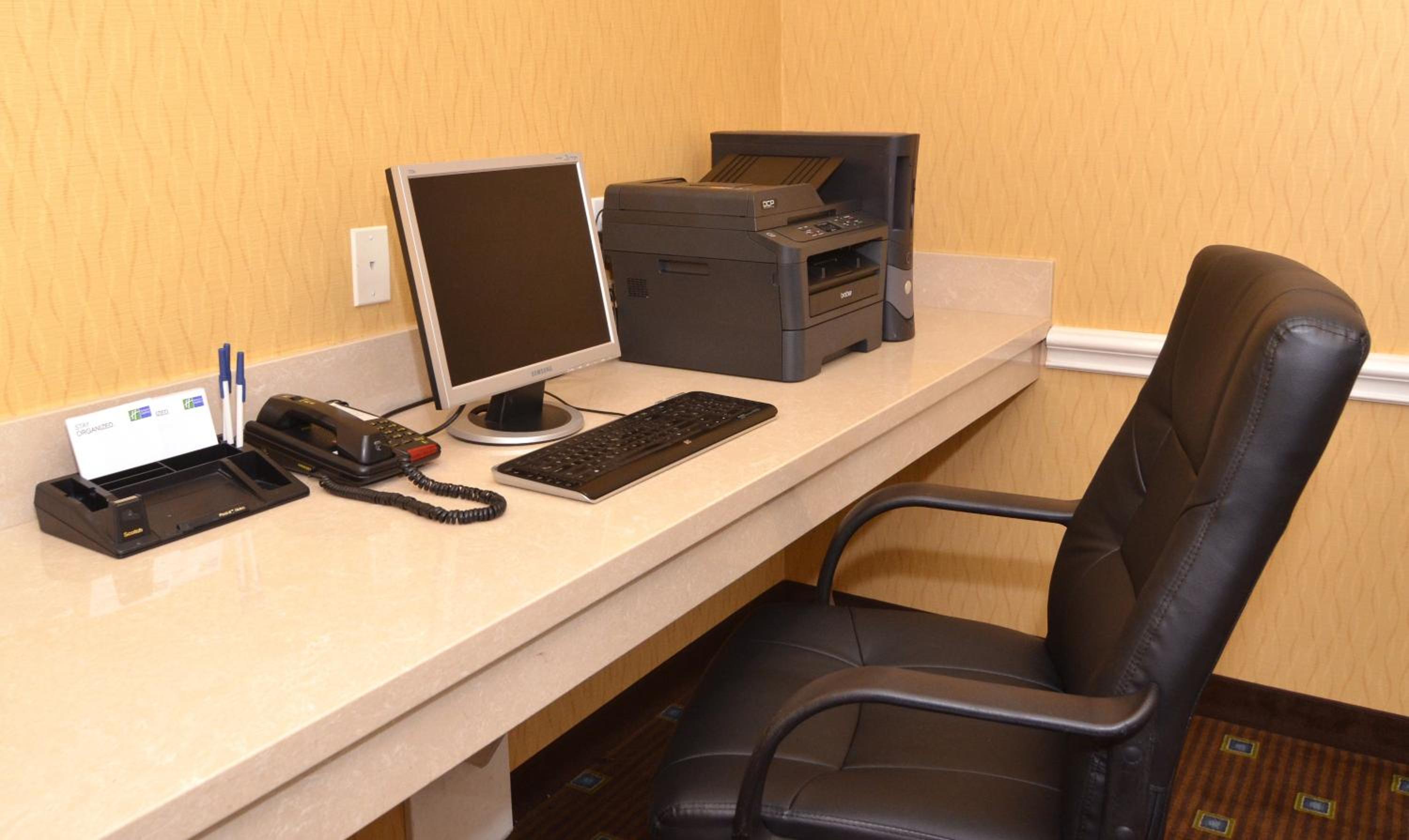 Quality Inn & Suites San Antonio Airport - Stone Oak 2