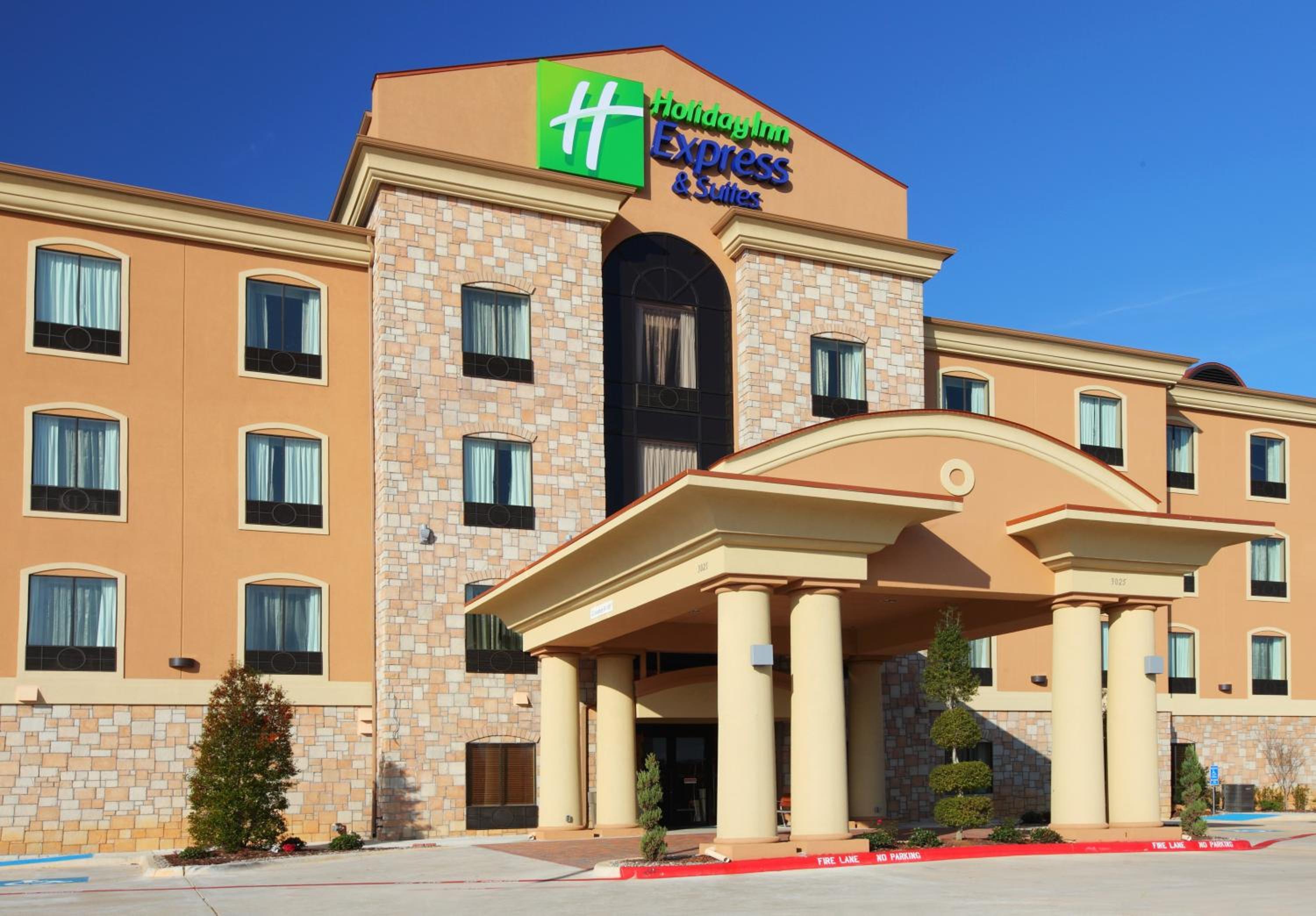 Paris Vacations - Holiday Inn Express Hotel  Suites Paris, an IHG Hotel - Property Image 43