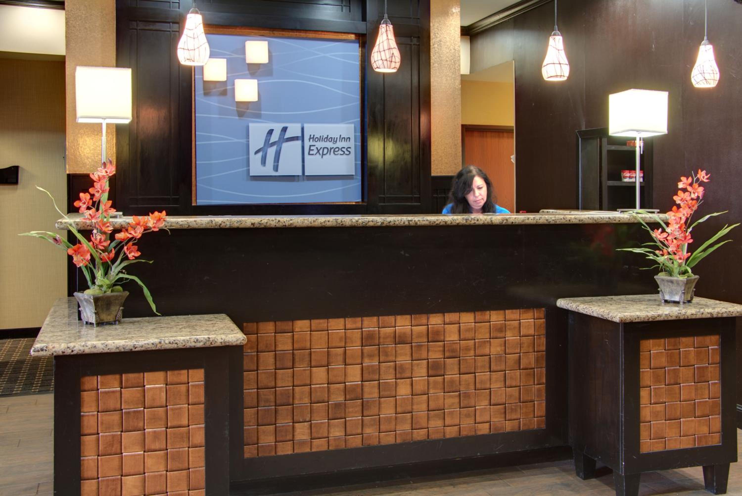 Paris Vacations - Holiday Inn Express Hotel  Suites Paris, an IHG Hotel - Property Image 30