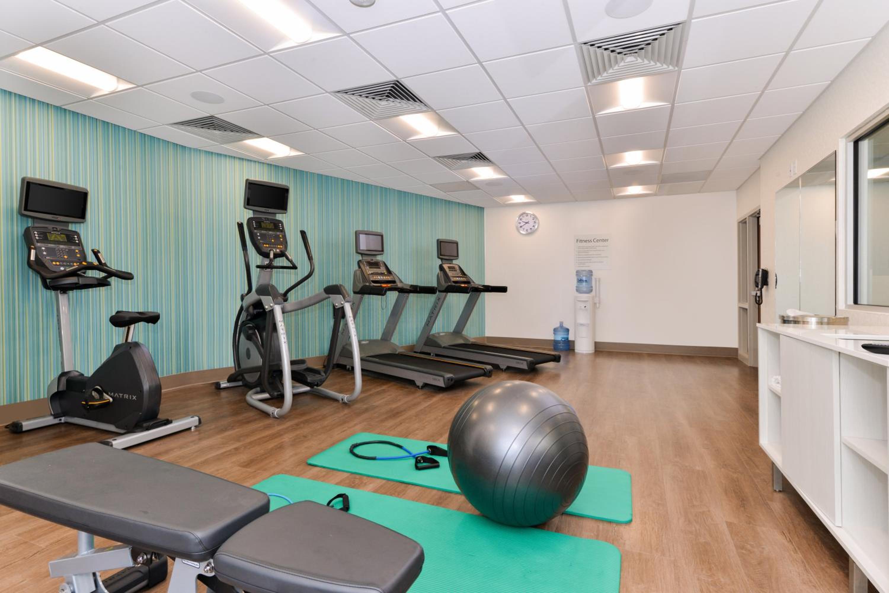 Ogallala Vacations - Holiday Inn Express  Suites - Ogallala, an IHG Hotel - Property Image 7