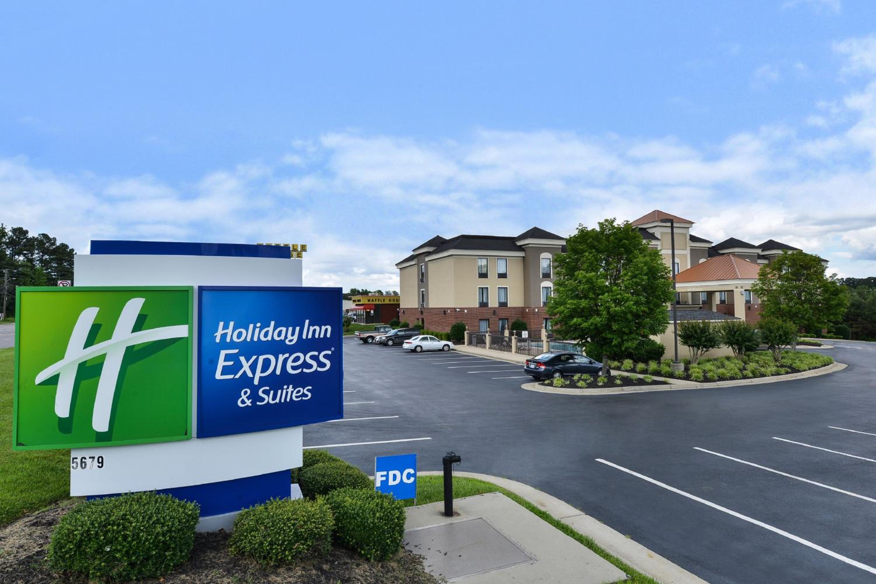 Hotel Holiday Inn Express & Suites Petersburg/dinwiddie By Ihg