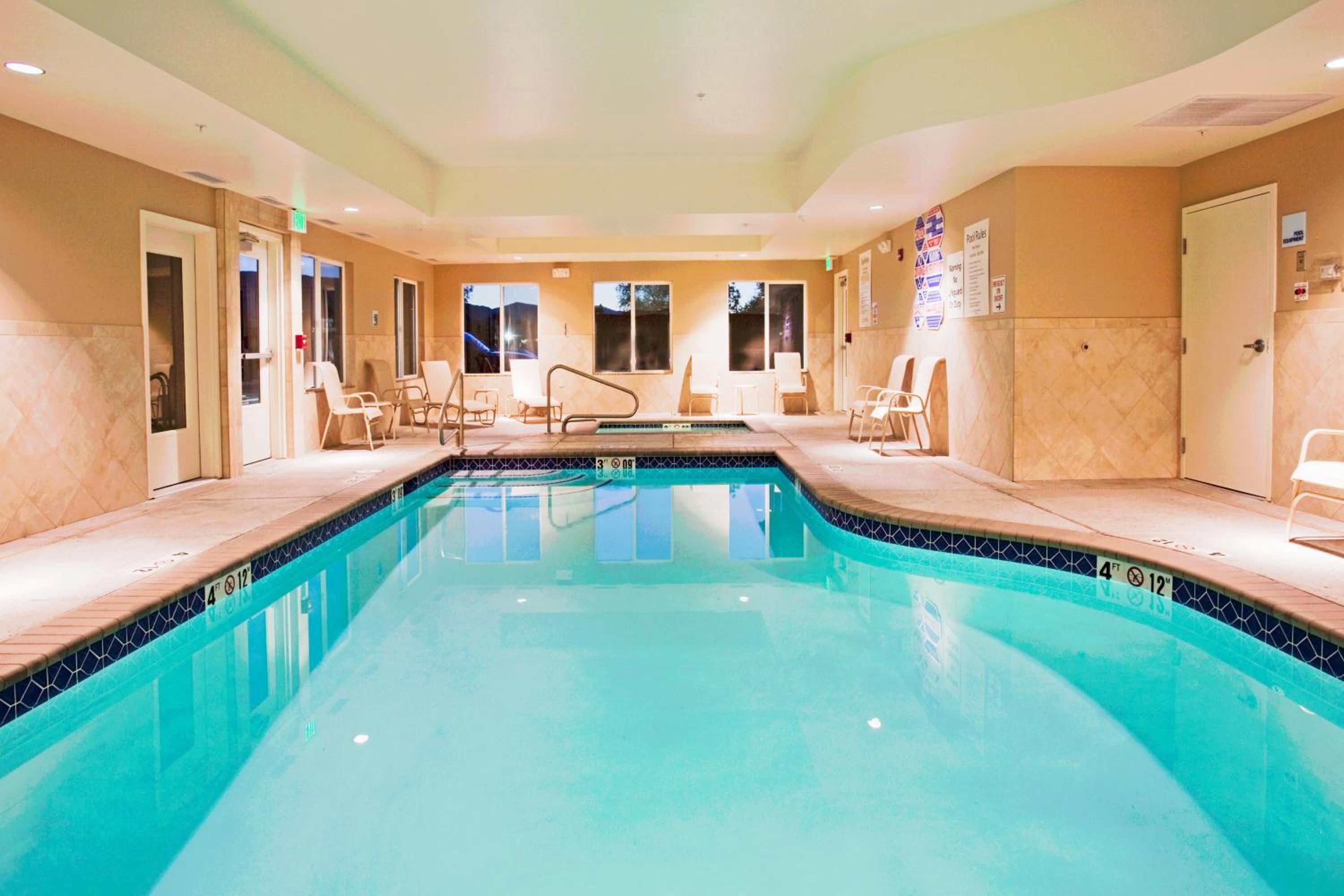 Reno Vacations - Holiday Inn Express Reno Airport, an IHG Hotel - Property Image 8