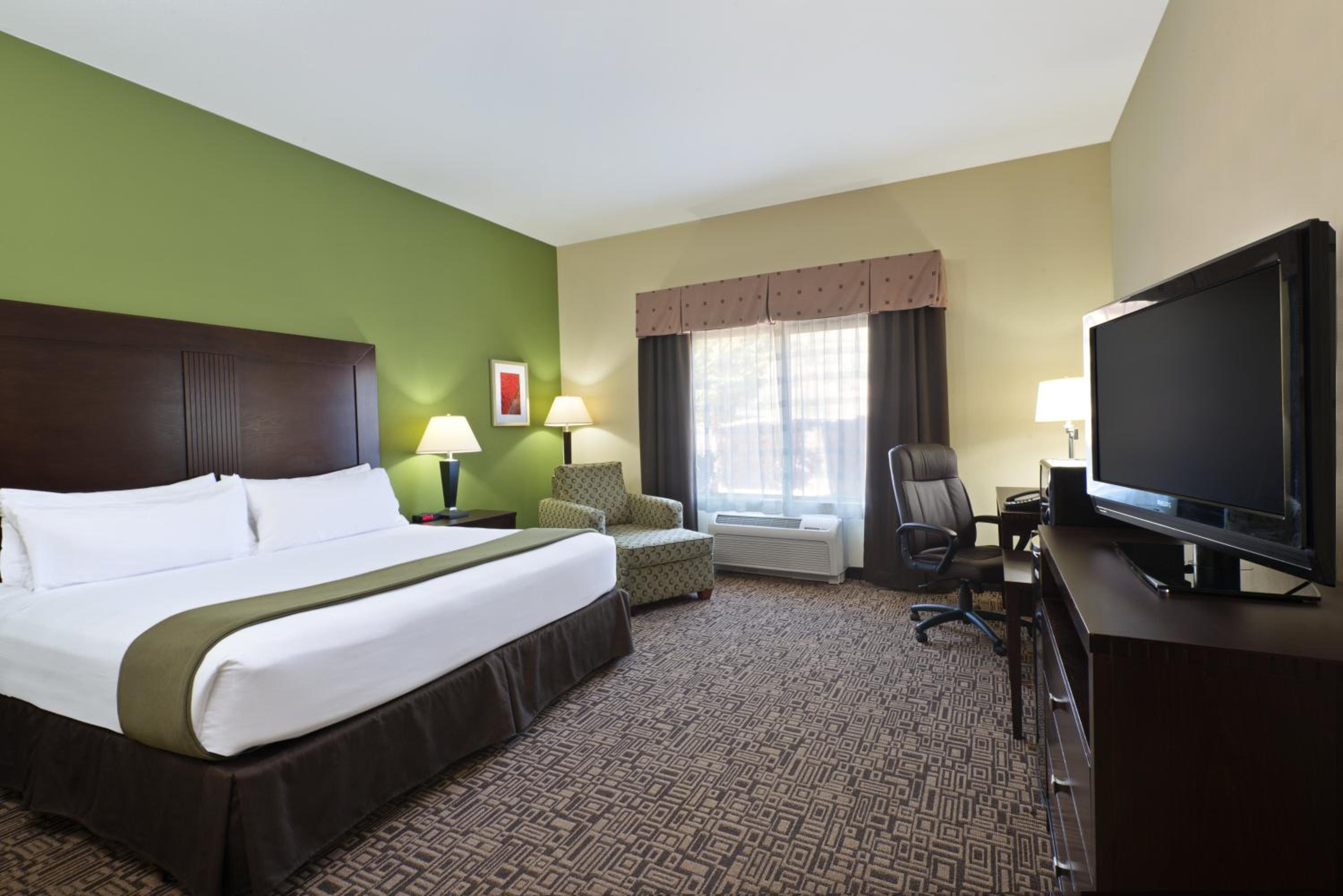 Richfield Vacations - Holiday Inn Express Richfield, an IHG Hotel - Property Image 4
