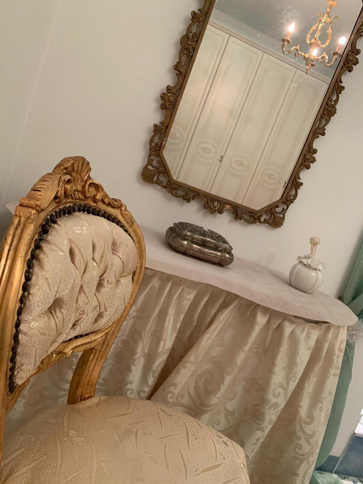 Giallo Napoletano Home